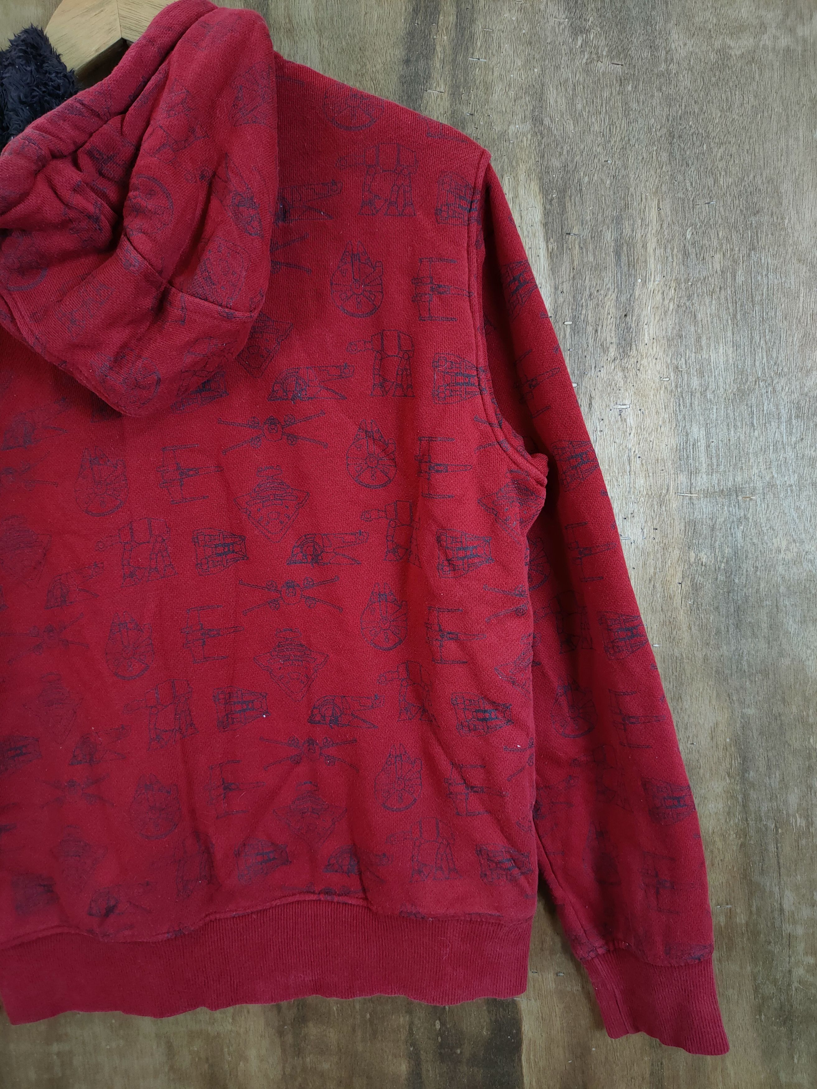 Star Wars DLL Star wars X Uniqlo movie fleece sweater hoodie #879 Size US M / EU 48-50 / 2 - 7 Thumbnail