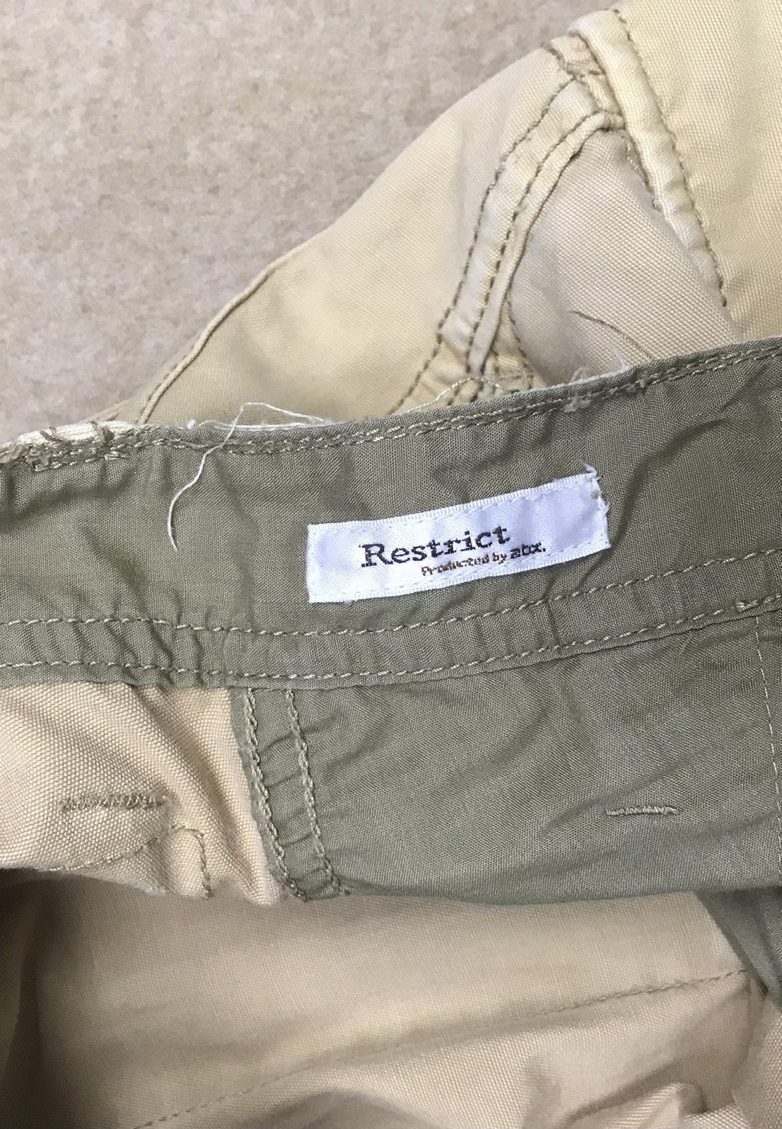 Japanese Brand Resterict 3D Multi Pocket Cargo Pants Size US 31 - 14 Thumbnail