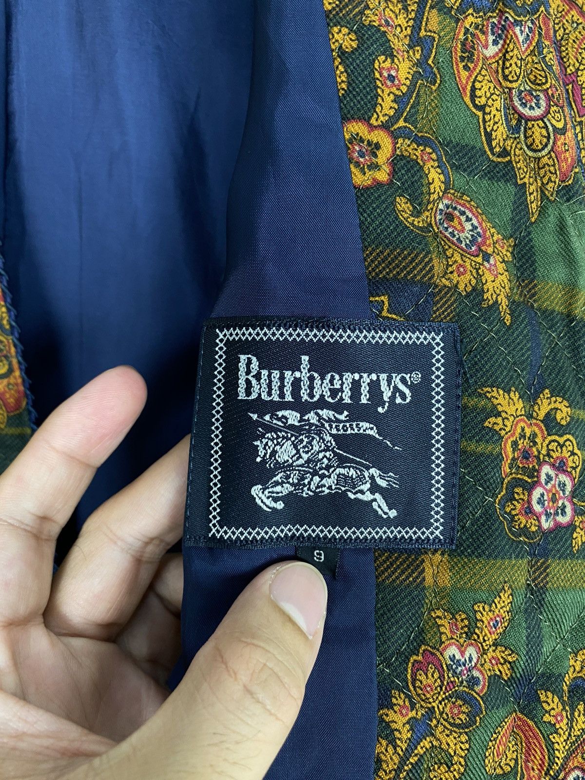 Burberry Rare‼️ Vintage Burberrys Cardigan Flowers Classic Design Size S / US 4 / IT 40 - 4 Thumbnail