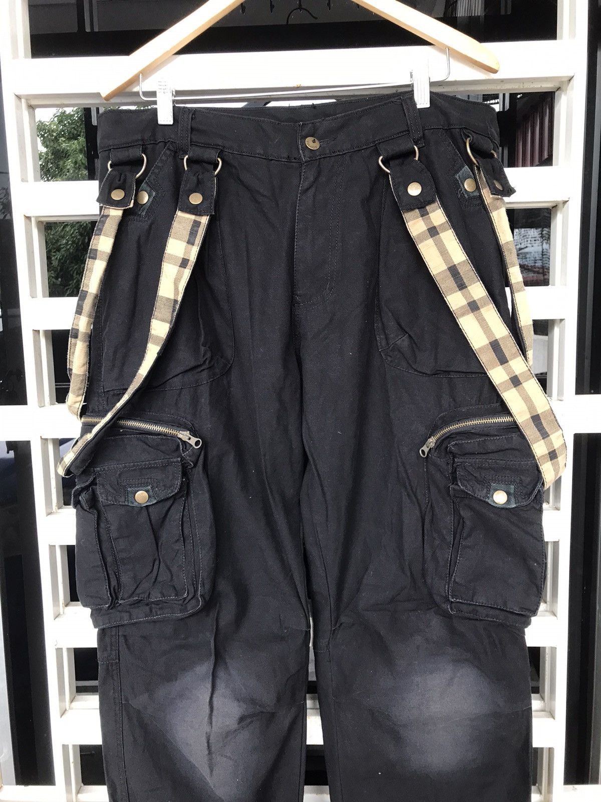 Japanese Brand × Volcom Black Volcom Cargo Multi Pock Pants Size 36 Size US 36 / EU 52 - 2 Thumbnail