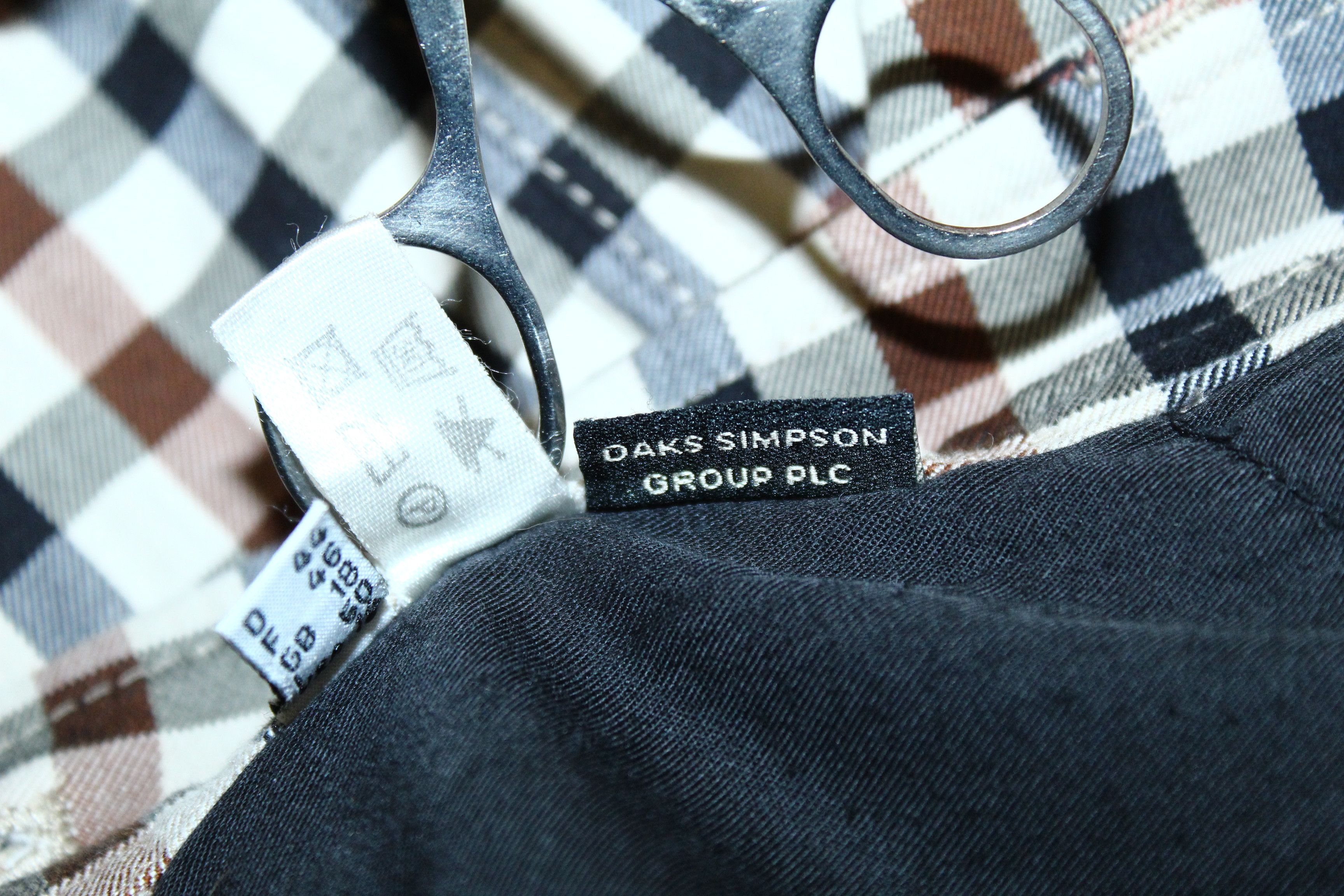 DAKS Daks London Casual Iconic Checked Cotton Multipocket Skirt Size 36" / US 14 / IT 50 - 12 Thumbnail