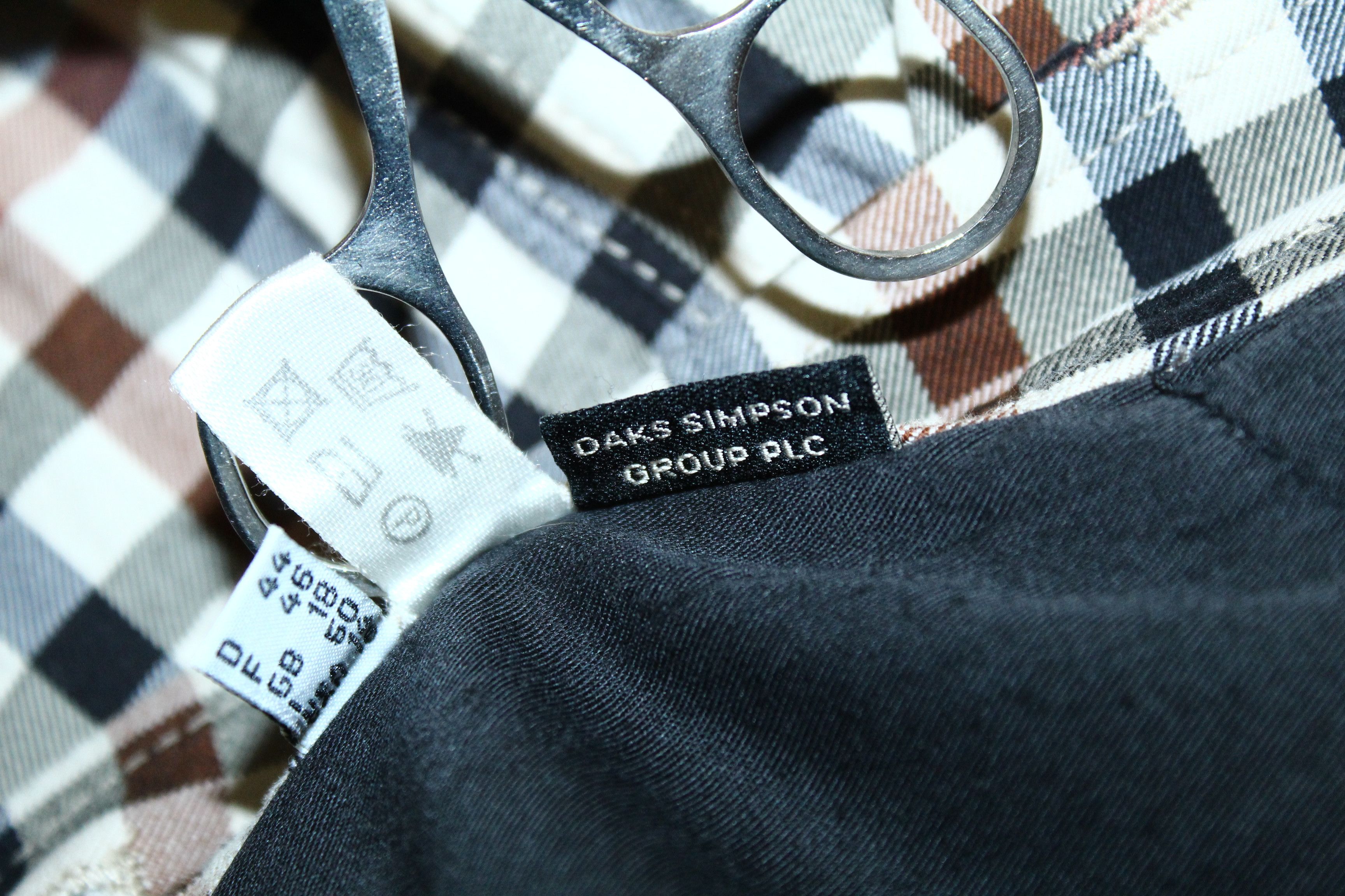 DAKS Daks London Casual Iconic Checked Cotton Multipocket Skirt Size 36" / US 14 / IT 50 - 13 Thumbnail