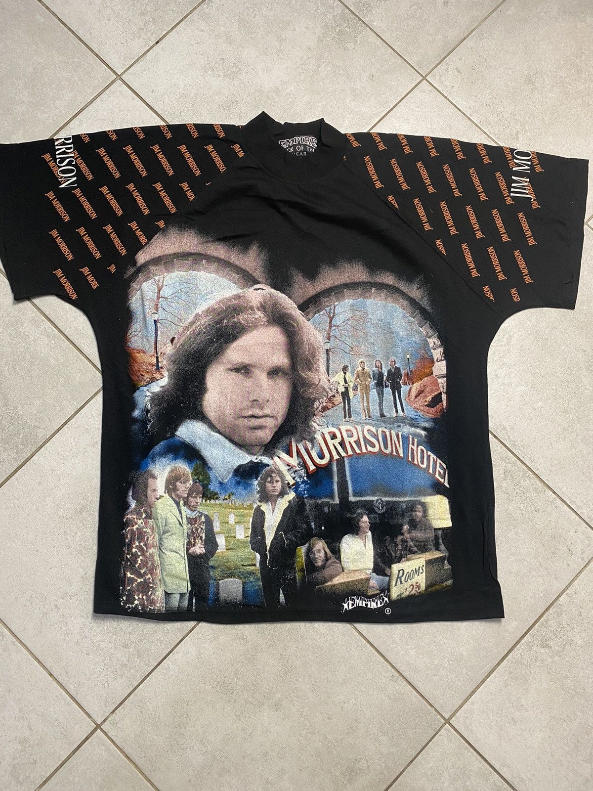 Band Tees Very Rare 90s The Doors Morisson Hotel Vintage Band Tshirt Size US XL / EU 56 / 4 - 1 Thumbnail