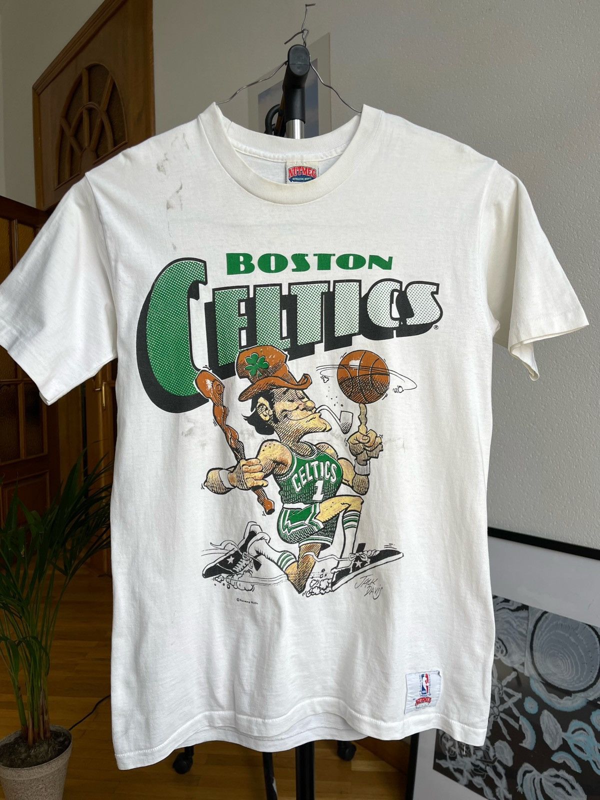 boston celtics graphic tee