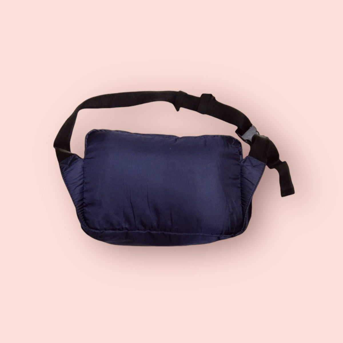 Japanese Brand × Jun Takahashi × Uniqlo UNIQLO x CORDURA FABRIC FUNCTIONAL & PRACTICAL BODYBAG Size ONE SIZE - 4 Thumbnail
