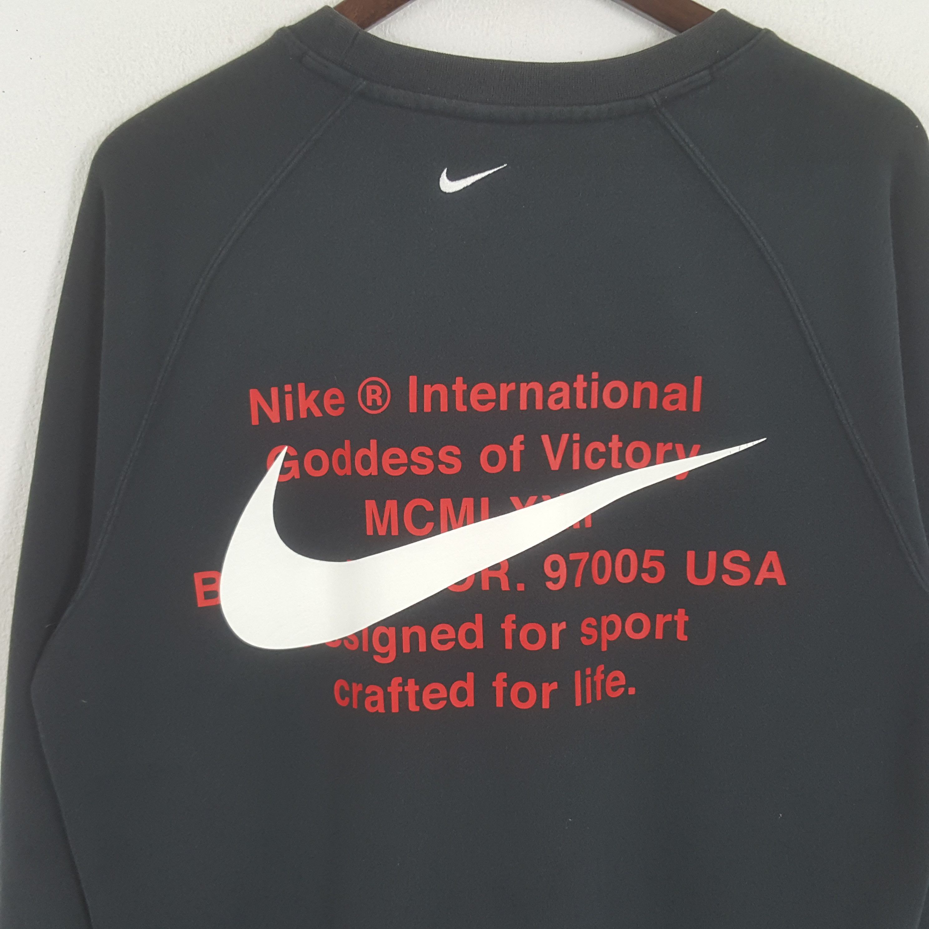 Nike × Vintage Vintage Nike Swoosh Embroidery Logo Sweatshirt Size US M / EU 48-50 / 2 - 2 Thumbnail