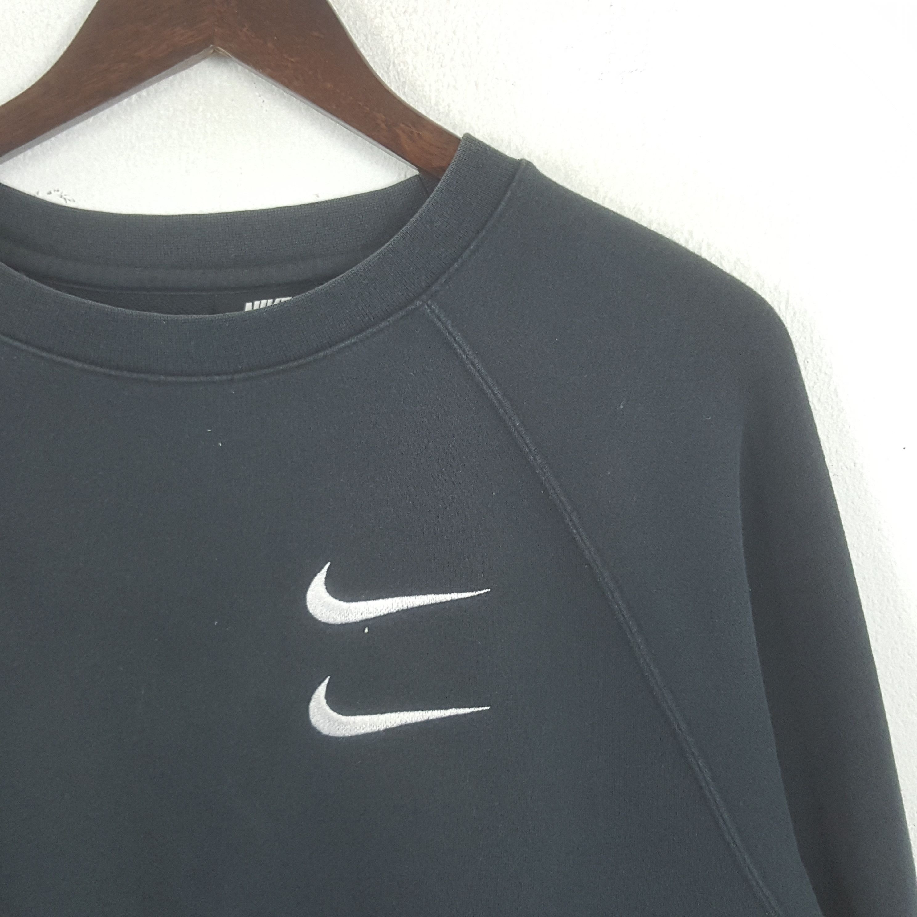 Nike × Vintage Vintage Nike Swoosh Embroidery Logo Sweatshirt Size US M / EU 48-50 / 2 - 4 Thumbnail