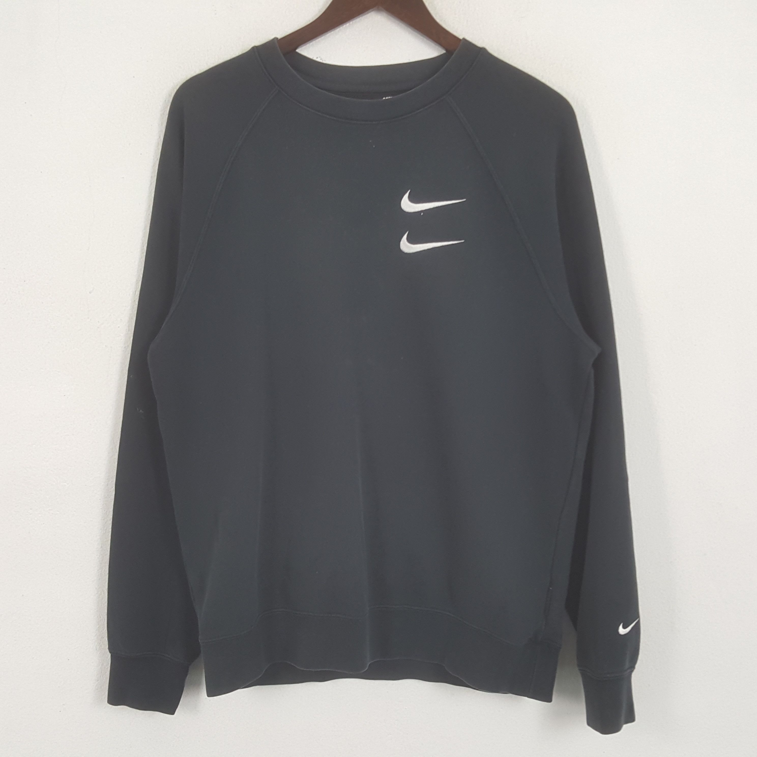 Nike × Vintage Vintage Nike Swoosh Embroidery Logo Sweatshirt Size US M / EU 48-50 / 2 - 3 Thumbnail