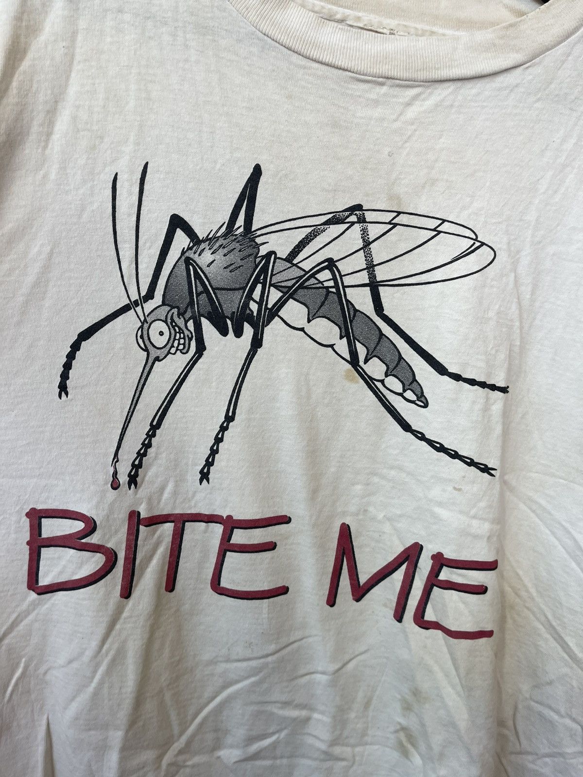 Vintage Vintage THRASHED BITE ME! Mosquito Tank Top Shirt Size US XL / EU 56 / 4 - 7 Thumbnail