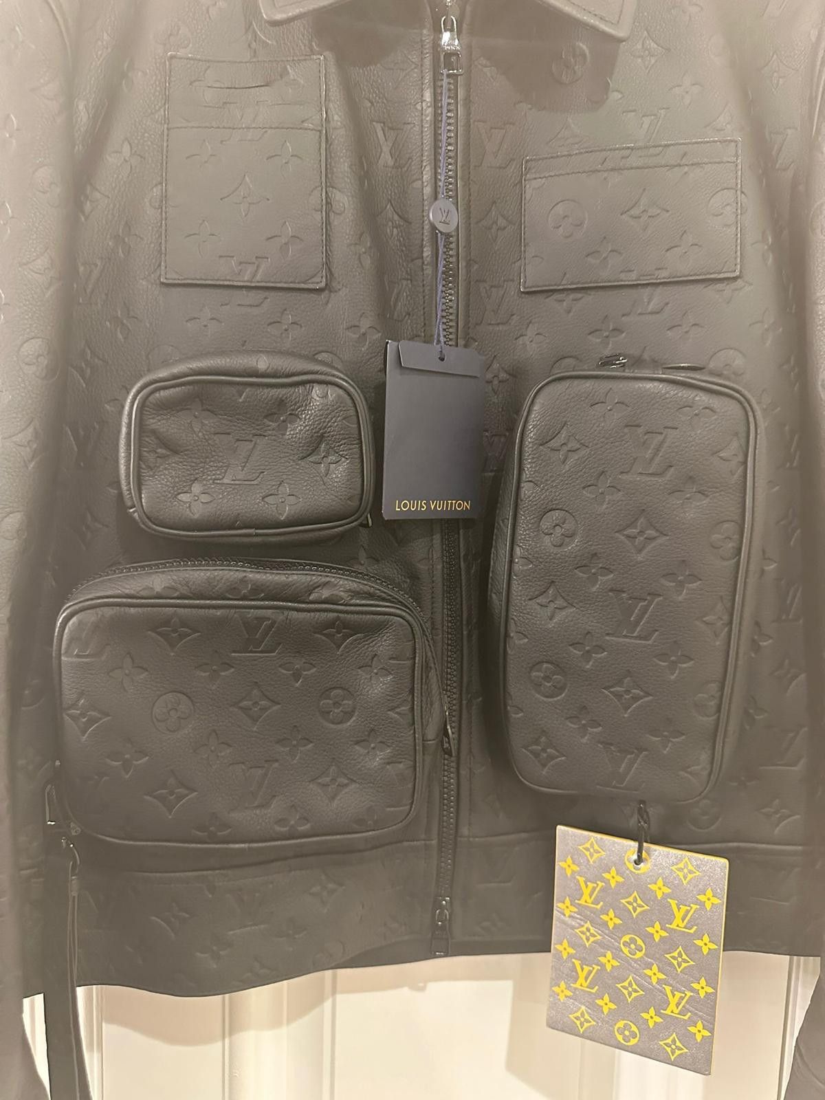 Louis Vuitton Paper Monogram Cargo Leather Jacket in Black Size US M / EU 48-50 / 2 - 3 Thumbnail