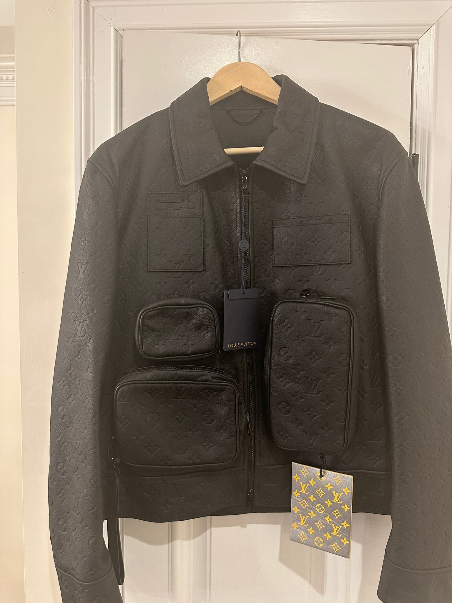 Louis Vuitton Paper Monogram Cargo Leather Jacket in Black Size US M / EU 48-50 / 2 - 2 Thumbnail