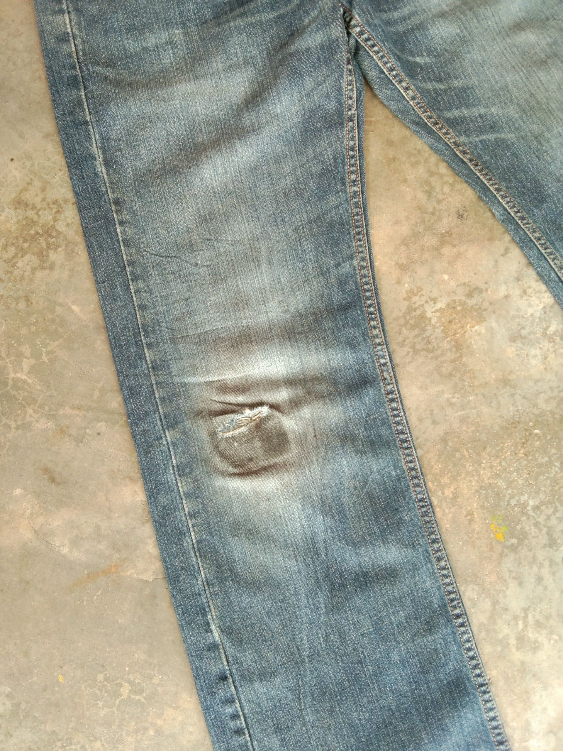 Levi's Vintage Levi's Jeans 559 Straight Leg Distressed Denim 34x34 Size US 34 / EU 50 - 6 Thumbnail