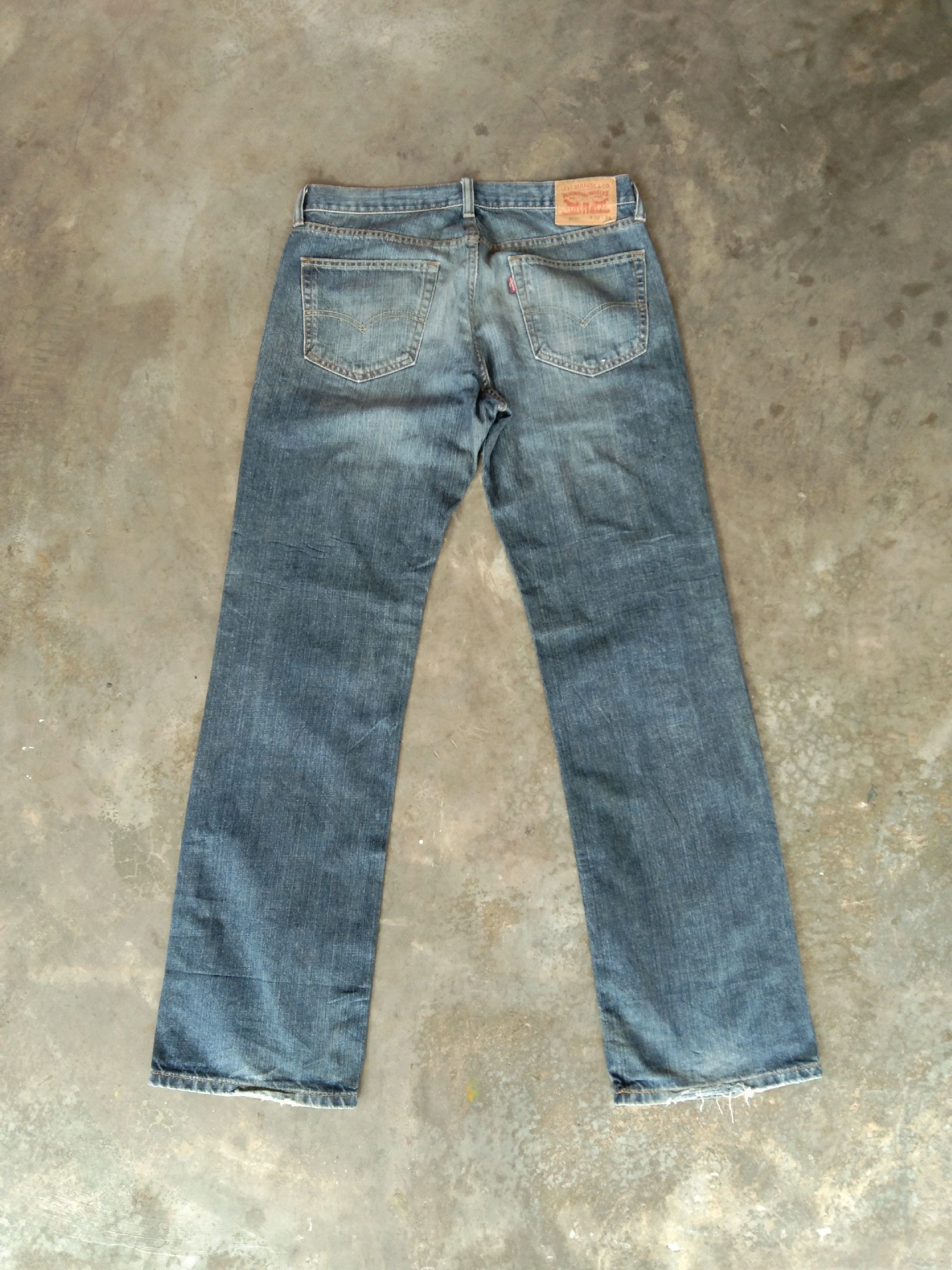 Levi's Vintage Levi's Jeans 559 Straight Leg Distressed Denim 34x34 Size US 34 / EU 50 - 2 Thumbnail