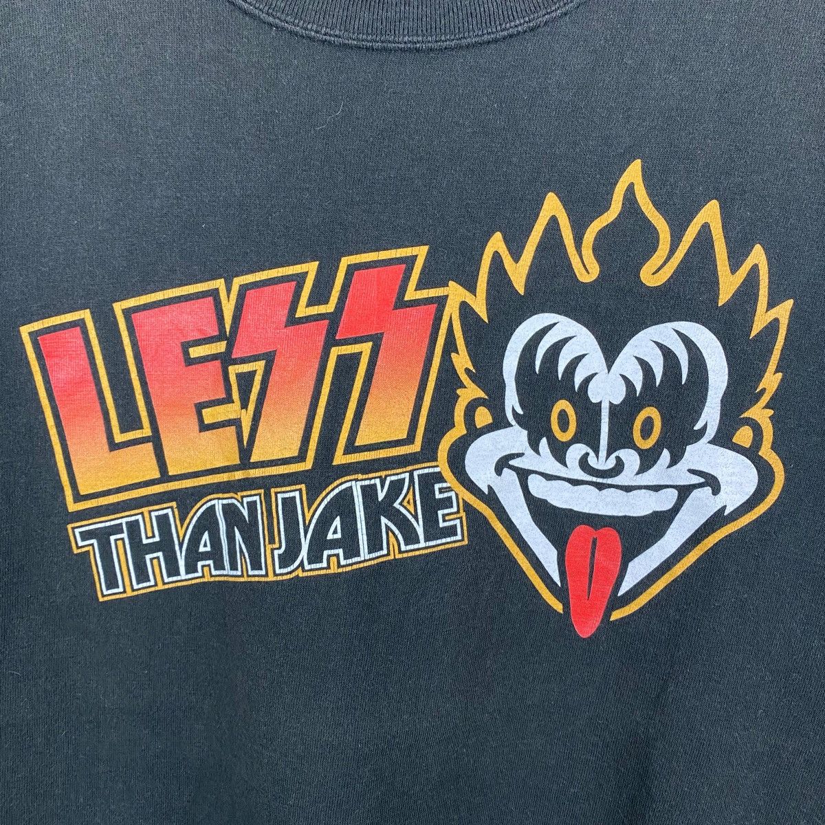 LESS THAN JAKE BAND T SHIRT AMERICAN SKA PUNK KISS STYLE