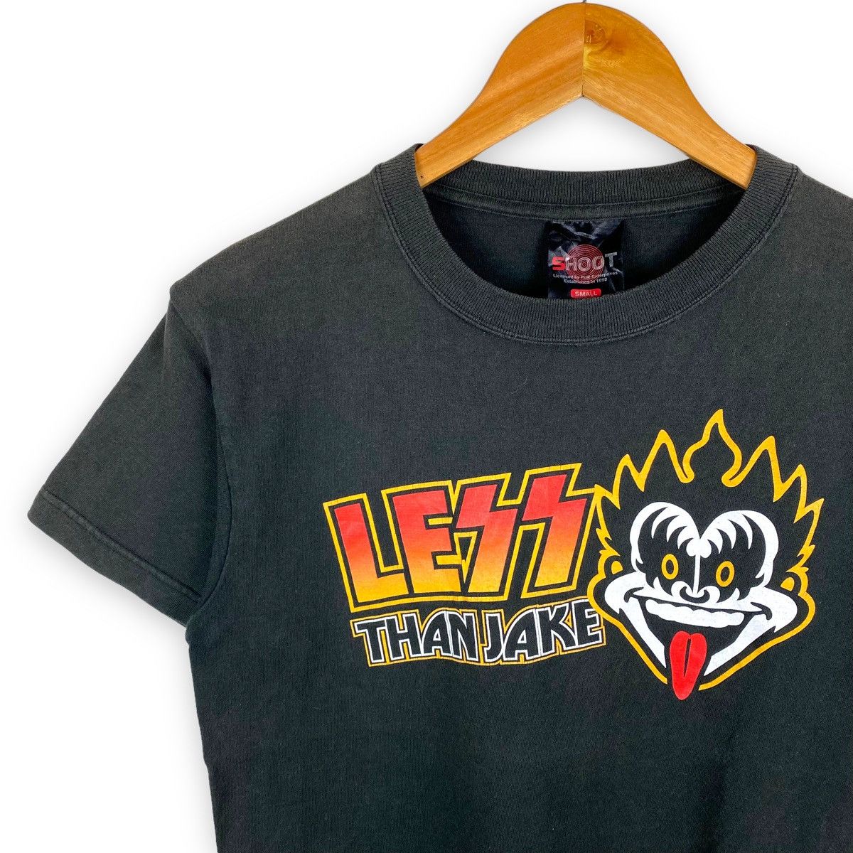 LESS THAN JAKE BAND T SHIRT AMERICAN SKA PUNK KISS STYLE