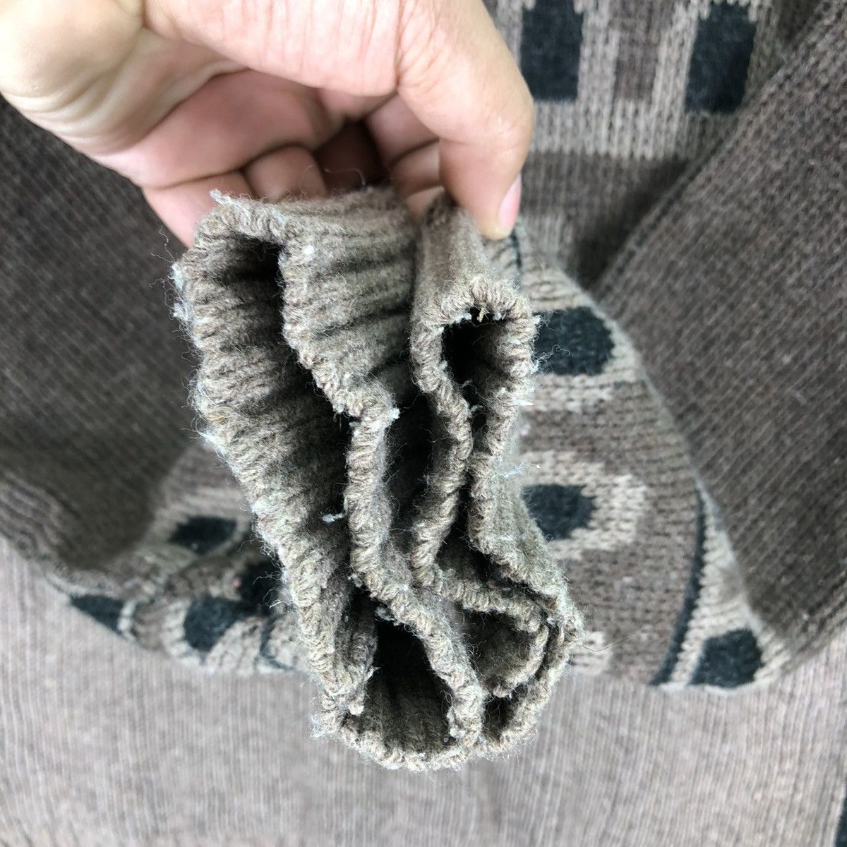 Aran Isles Knitwear Vintage 80's Knit Sweater Pullover by Ryo Evana Size US S / EU 44-46 / 1 - 8 Thumbnail