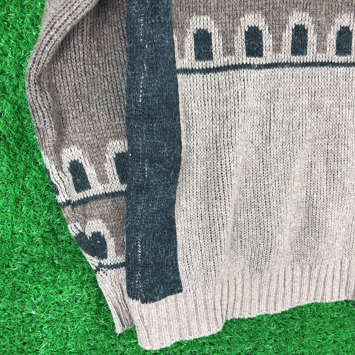 Aran Isles Knitwear Vintage 80's Knit Sweater Pullover by Ryo Evana Size US S / EU 44-46 / 1 - 6 Thumbnail