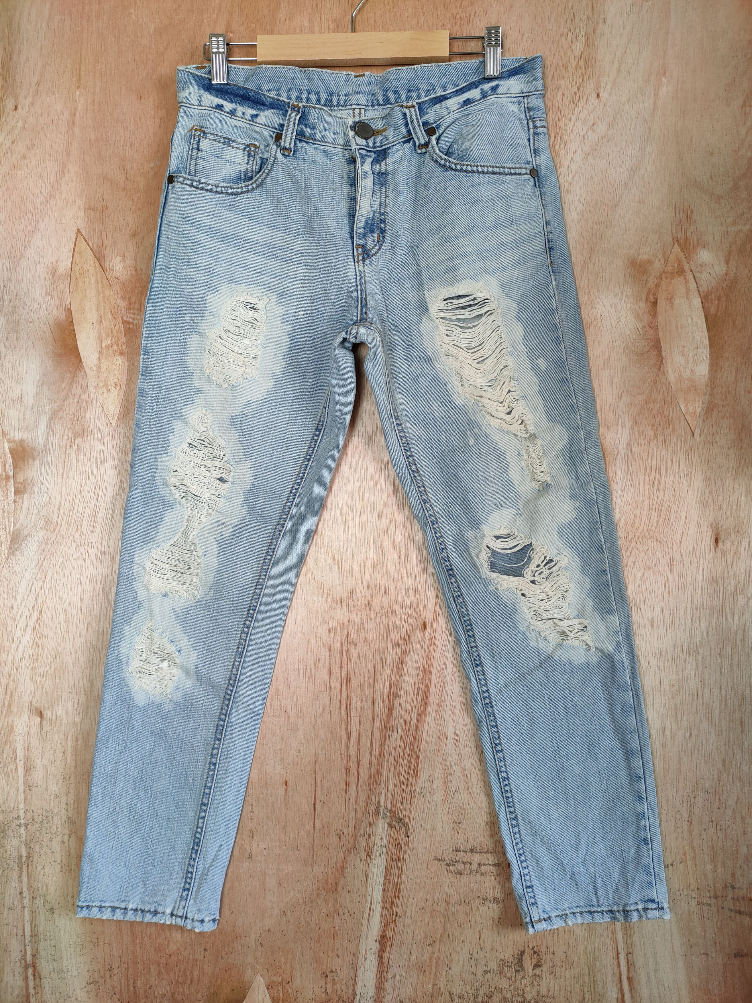 image of Distressed Denim Denim Jeans/ Distressed Jeans in Blue Denim, Men's (Size 28)