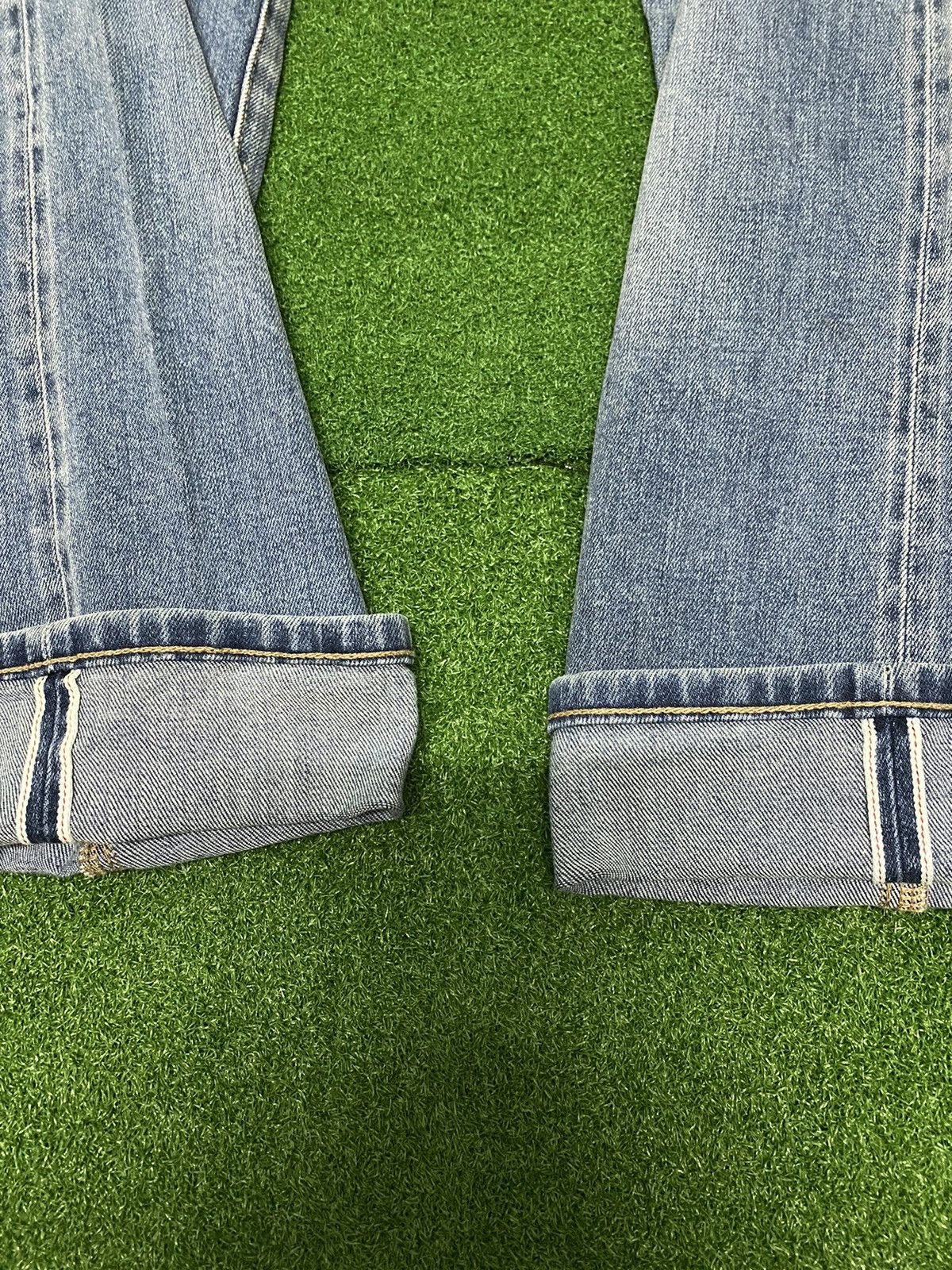 Japanese Brand DISTRESSED UNIQLO SELVAGE DENIM SIZE 29 Size US 29 - 13 Thumbnail