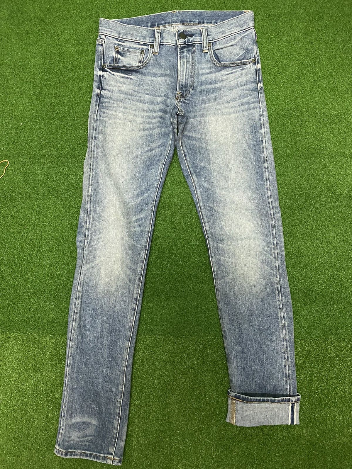 Japanese Brand DISTRESSED UNIQLO SELVAGE DENIM SIZE 29 Size US 29 - 1 Thumbnail