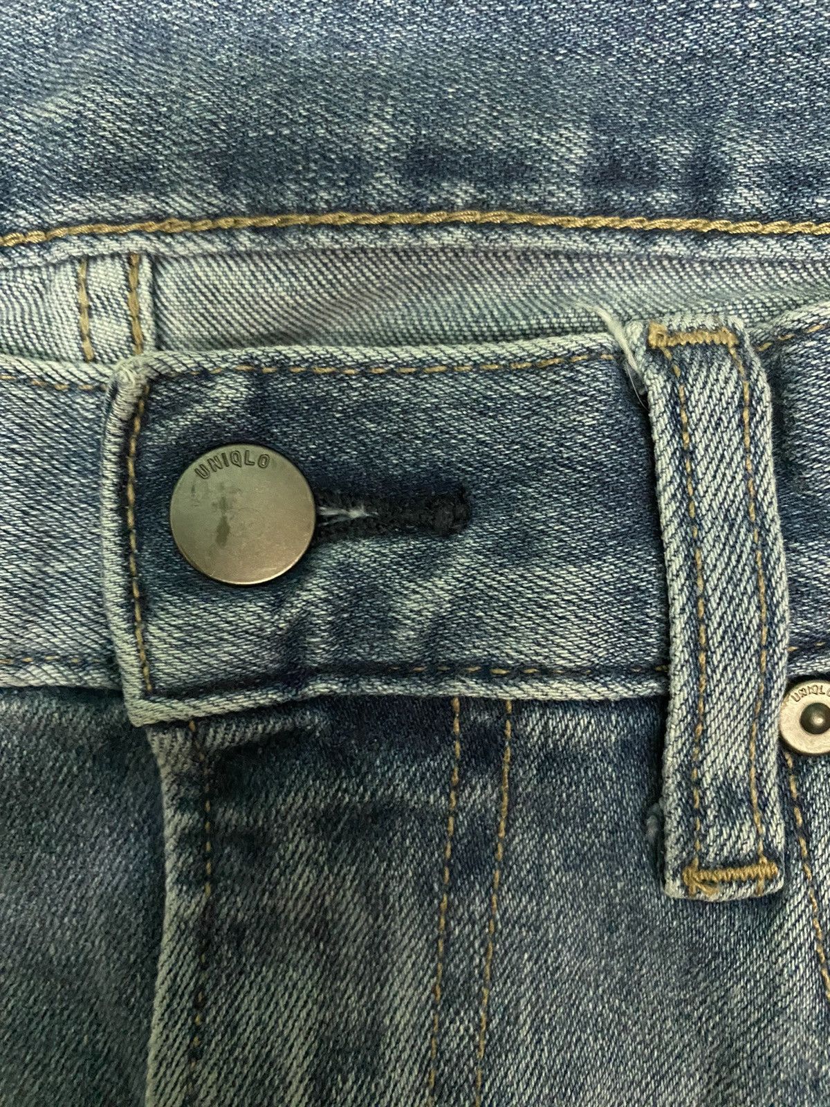 Japanese Brand DISTRESSED UNIQLO SELVAGE DENIM SIZE 29 Size US 29 - 4 Thumbnail