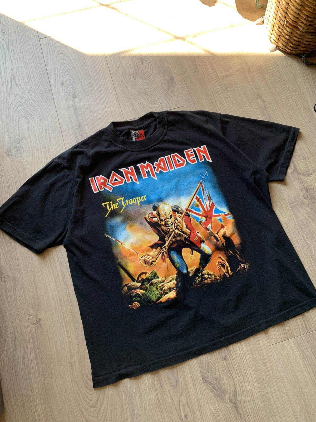 Band Tees Iron Maiden The Trooper Vintage Y2K Concert Band Tee Size US L / EU 52-54 / 3 - 6 Thumbnail