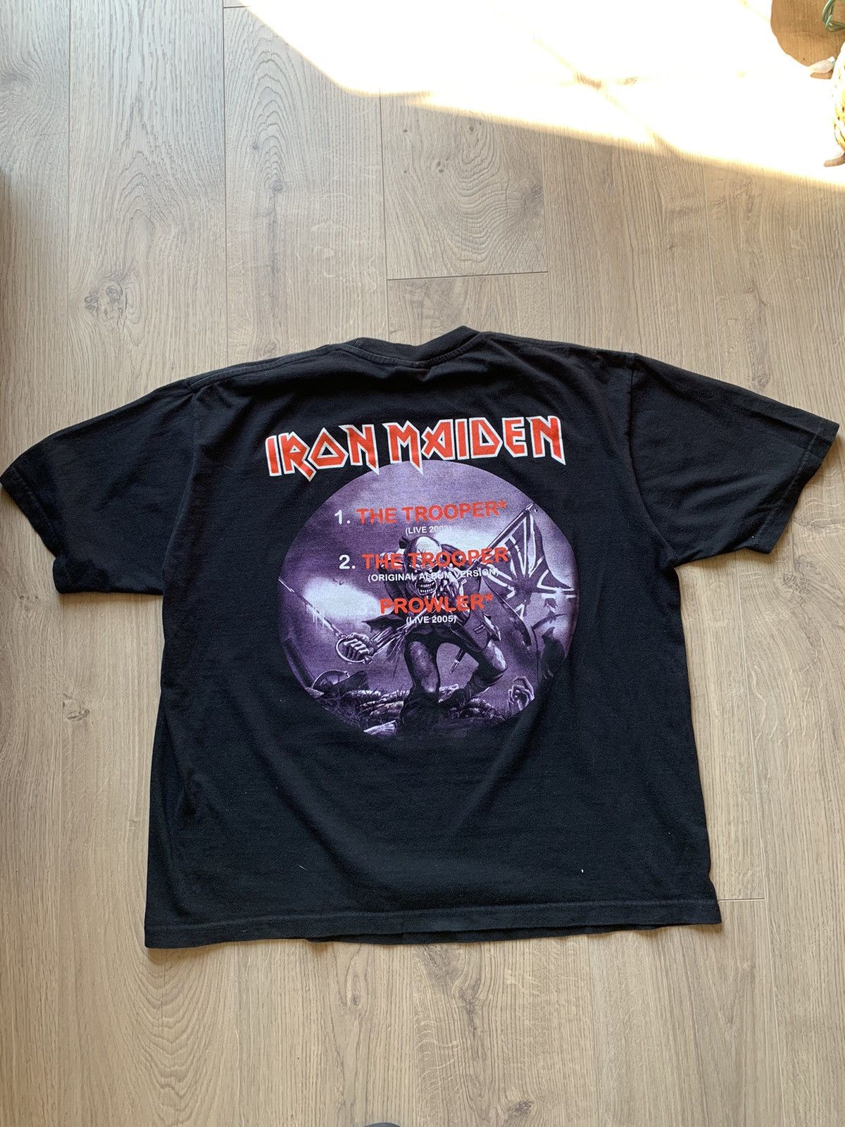 Band Tees Iron Maiden The Trooper Vintage Y2K Concert Band Tee Size US L / EU 52-54 / 3 - 1 Thumbnail
