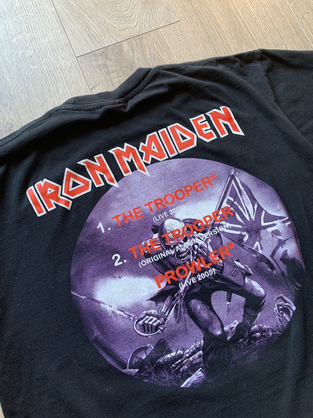 Band Tees Iron Maiden The Trooper Vintage Y2K Concert Band Tee Size US L / EU 52-54 / 3 - 4 Thumbnail