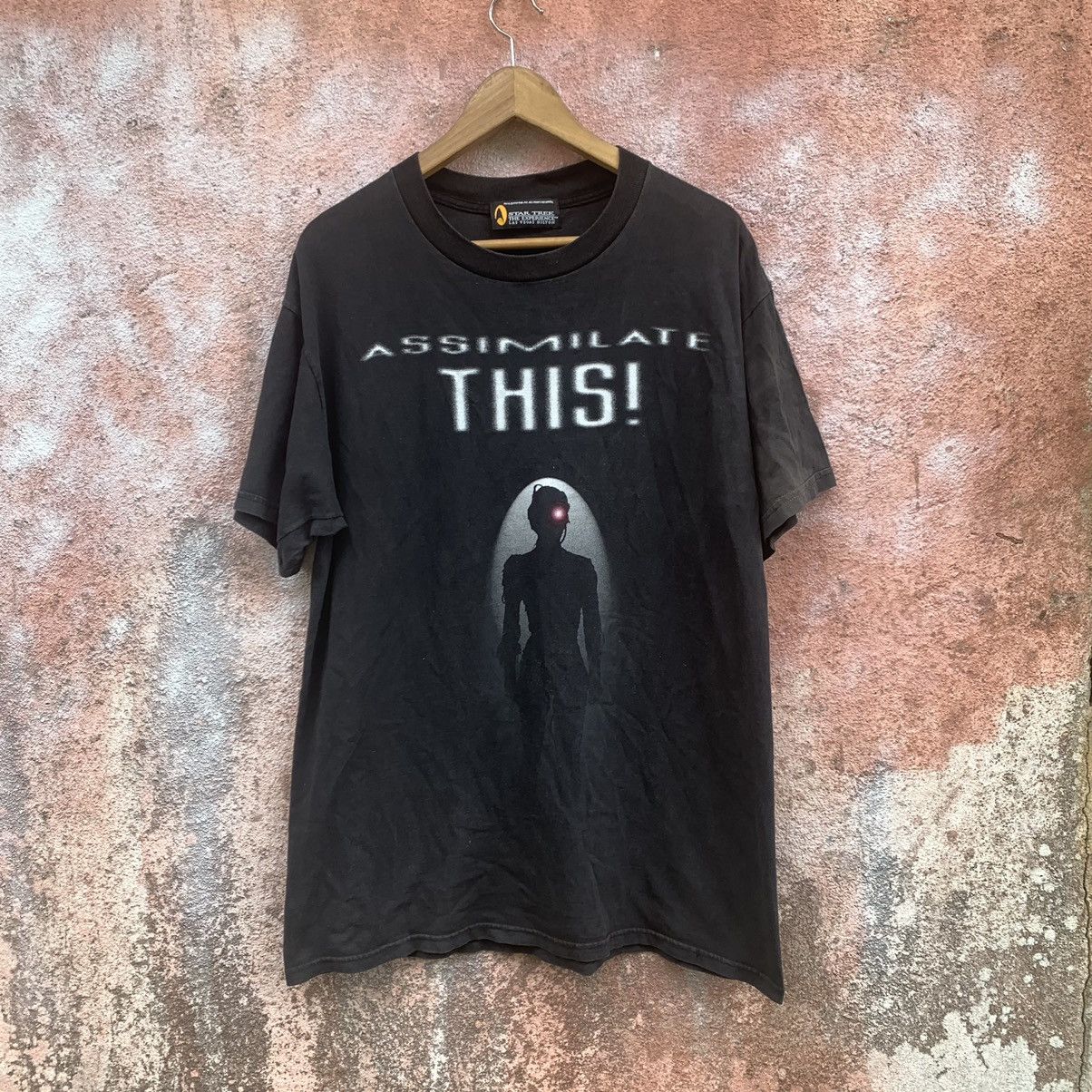 Other Thrashed Faded 1997 Star Trek Movie Tee Size US L / EU 52-54 / 3 - 1 Thumbnail