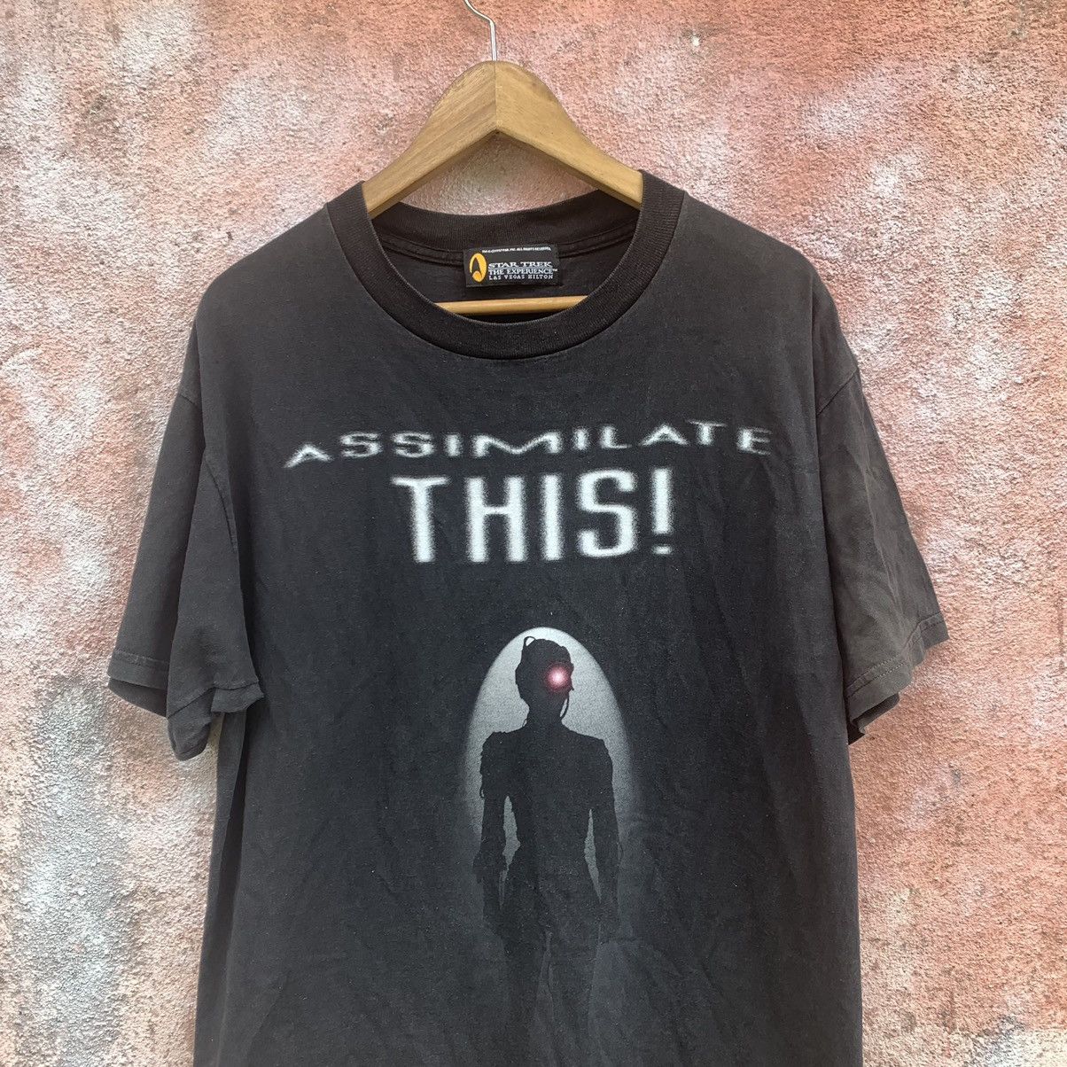 Other Thrashed Faded 1997 Star Trek Movie Tee Size US L / EU 52-54 / 3 - 2 Thumbnail