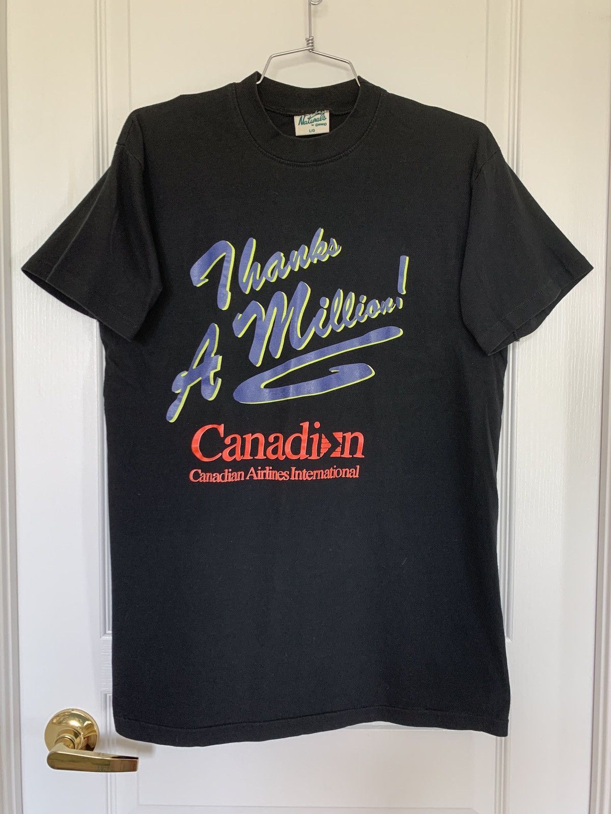 Vintage SINGLE STITCH - “THANKS A MILLION!” Canadian Airlines Tee Size US L / EU 52-54 / 3 - 2 Thumbnail