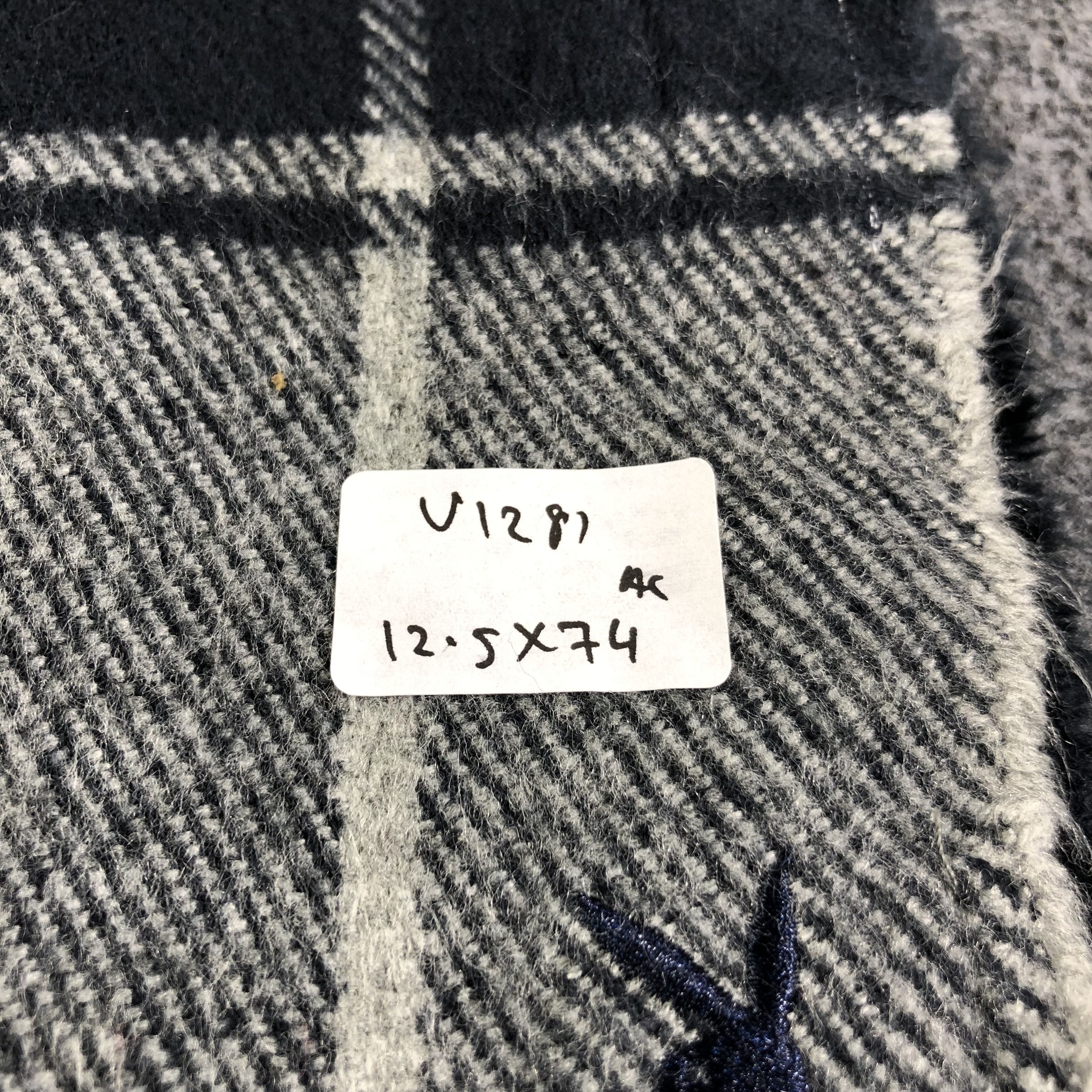 Playboy Playboy Neck Wrap Scarf Muffler V1281 Size ONE SIZE - 9 Thumbnail