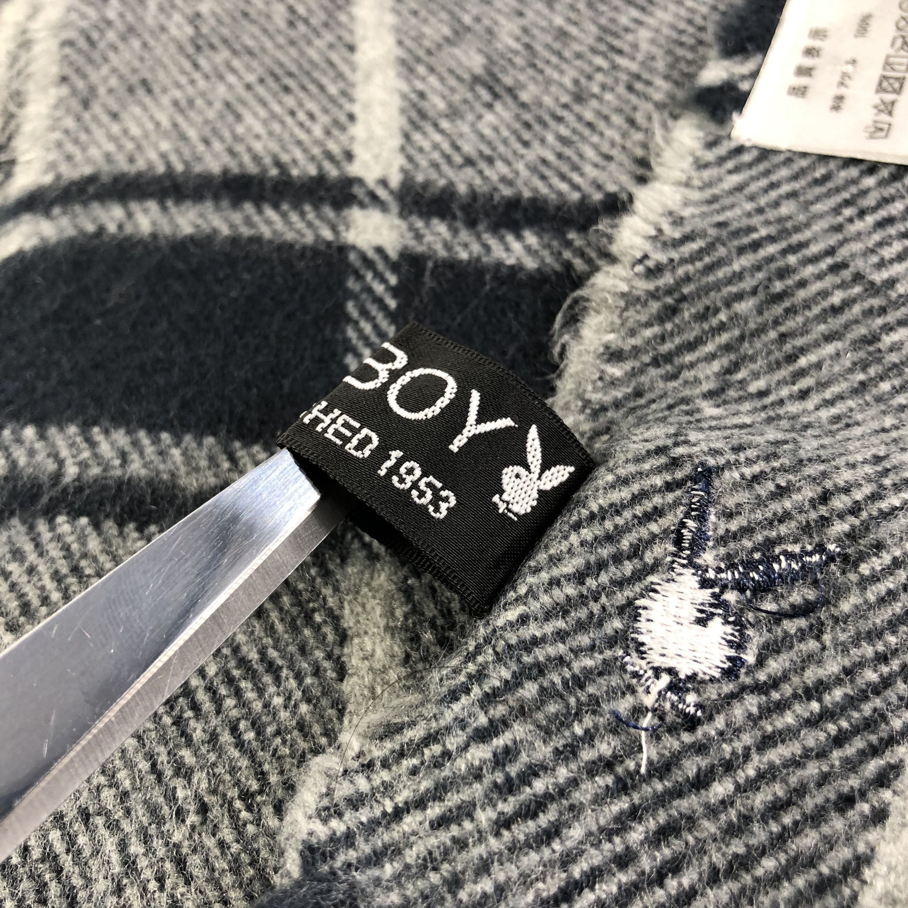 Playboy Playboy Neck Wrap Scarf Muffler V1281 Size ONE SIZE - 6 Thumbnail