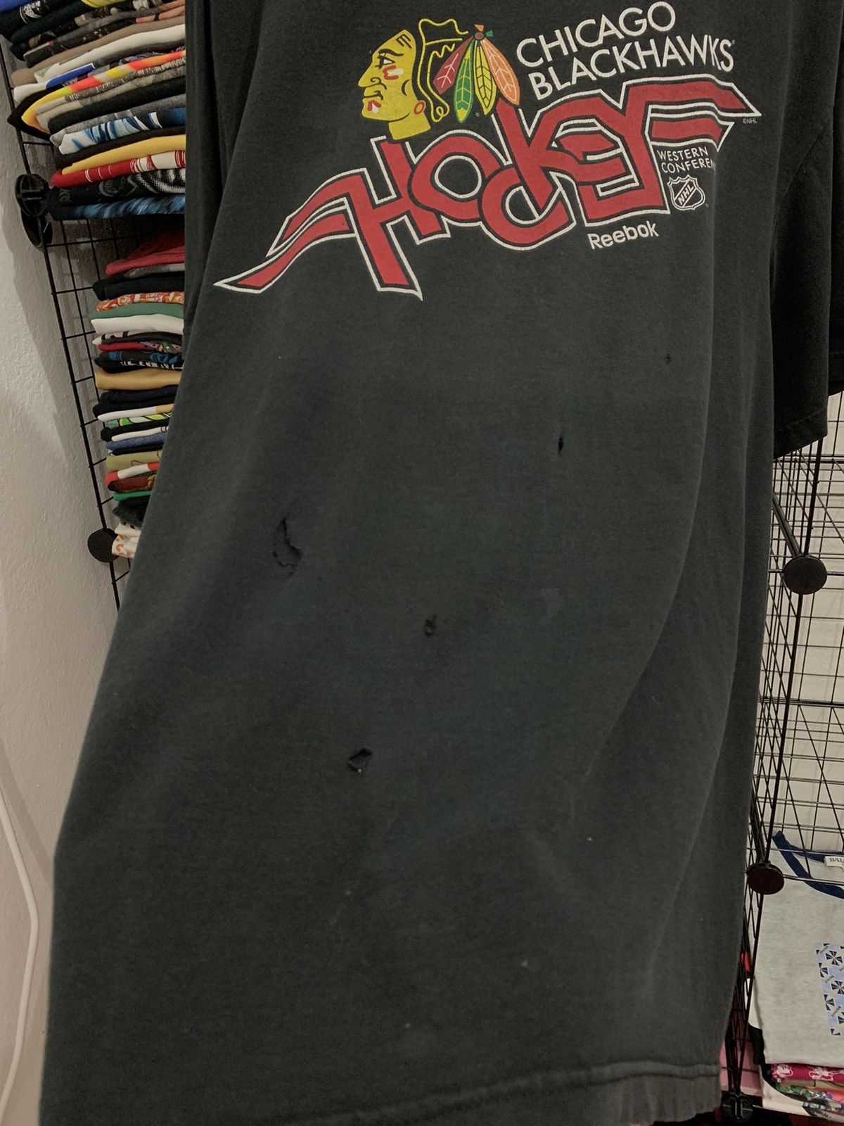 NFL × NHL × Reebok CHICAGO BLACKHAWKS HOCKEY x NFL BY REEBOK T-SHIRT Size US XXL / EU 58 / 5 - 6 Thumbnail