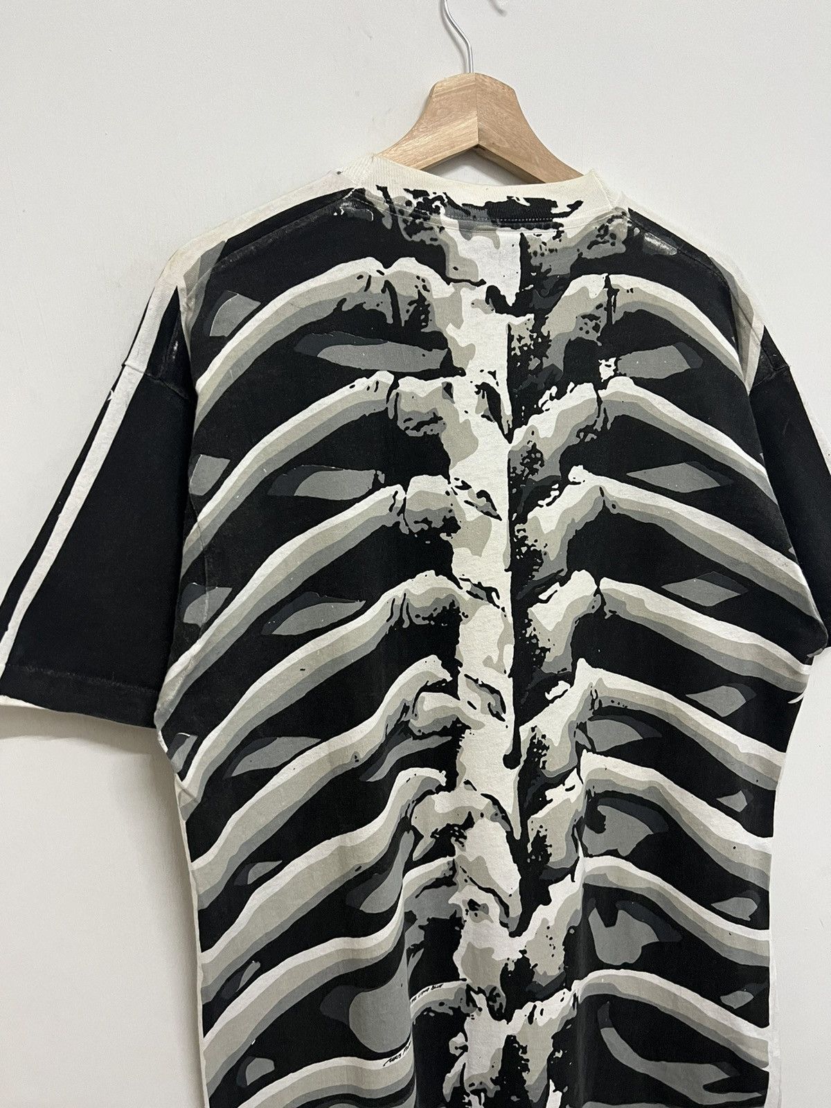 Liquid Blue Vintage AOP Skull Chris Pinkerton Liquid Blue 1992 Tee Size US L / EU 52-54 / 3 - 9 Thumbnail