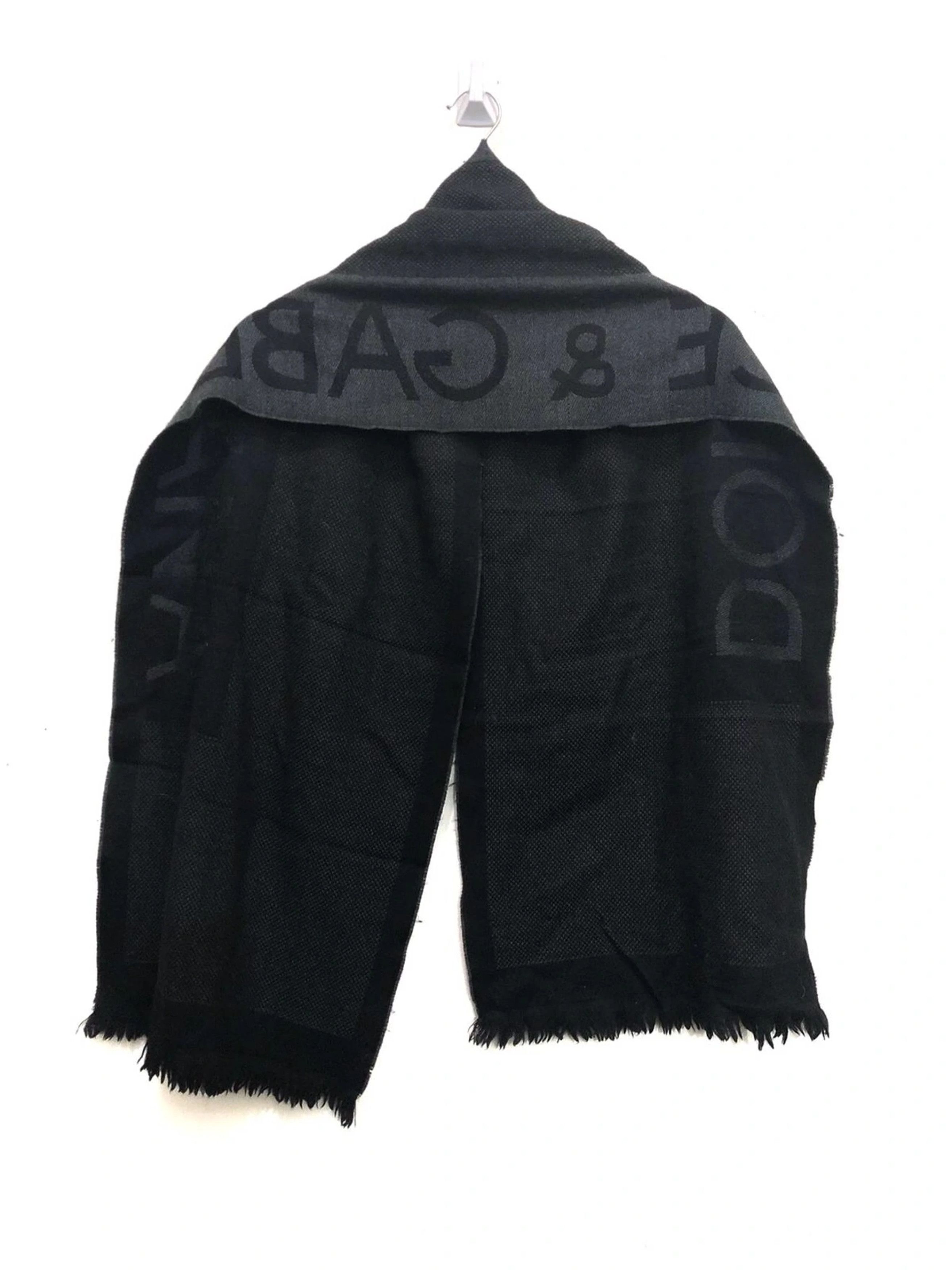 Dolce & Gabbana Vintage Authentic Dolce & Gabbana Spell Out Scarf Wool Size ONE SIZE - 4 Thumbnail