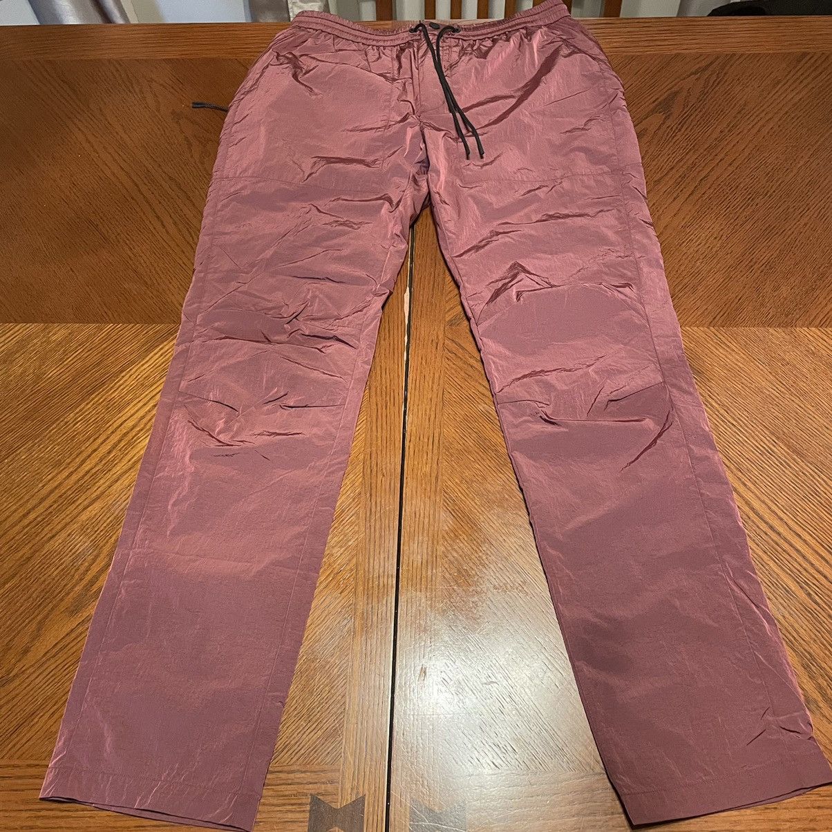 image of Kith Nylon Mercer 6 Roan Rouge M in Red, Men's (Size 32)