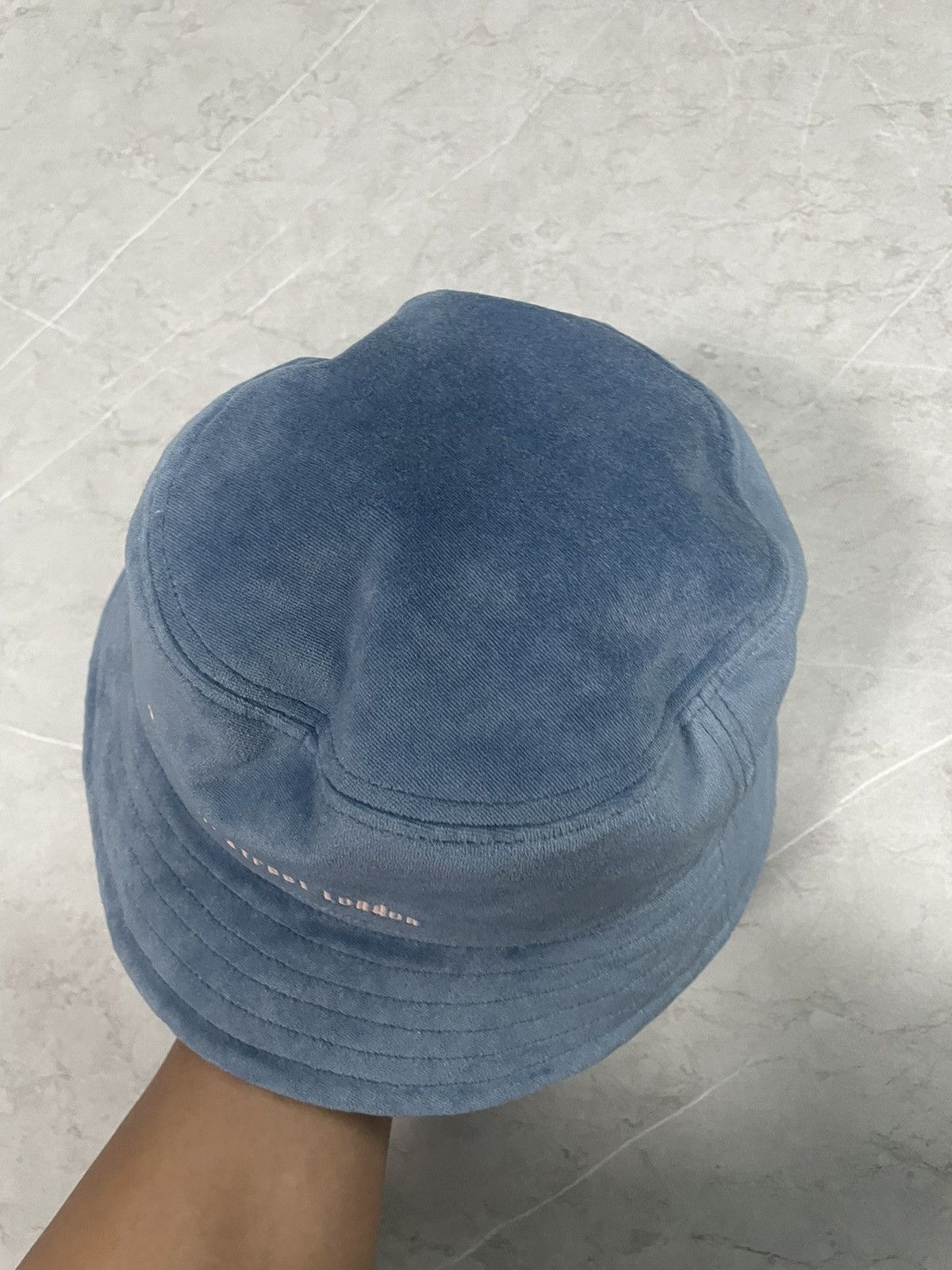 Vivienne Westwood Velvet bucket hat Size ONE SIZE - 4 Thumbnail