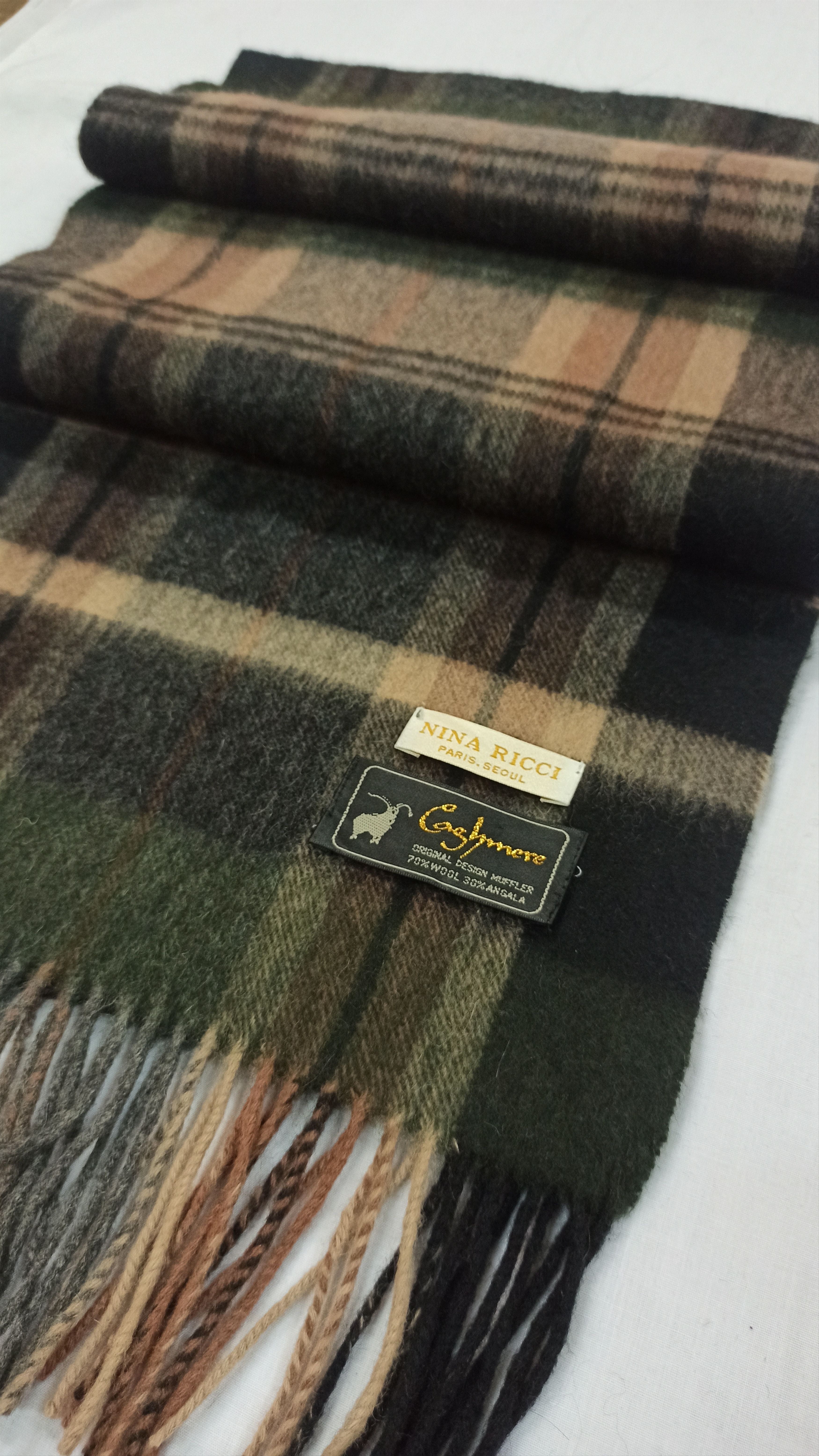 Designer × Nina Ricci Nina Ricci Muffler Scarf Good Condition used Size ONE SIZE - 1 Thumbnail