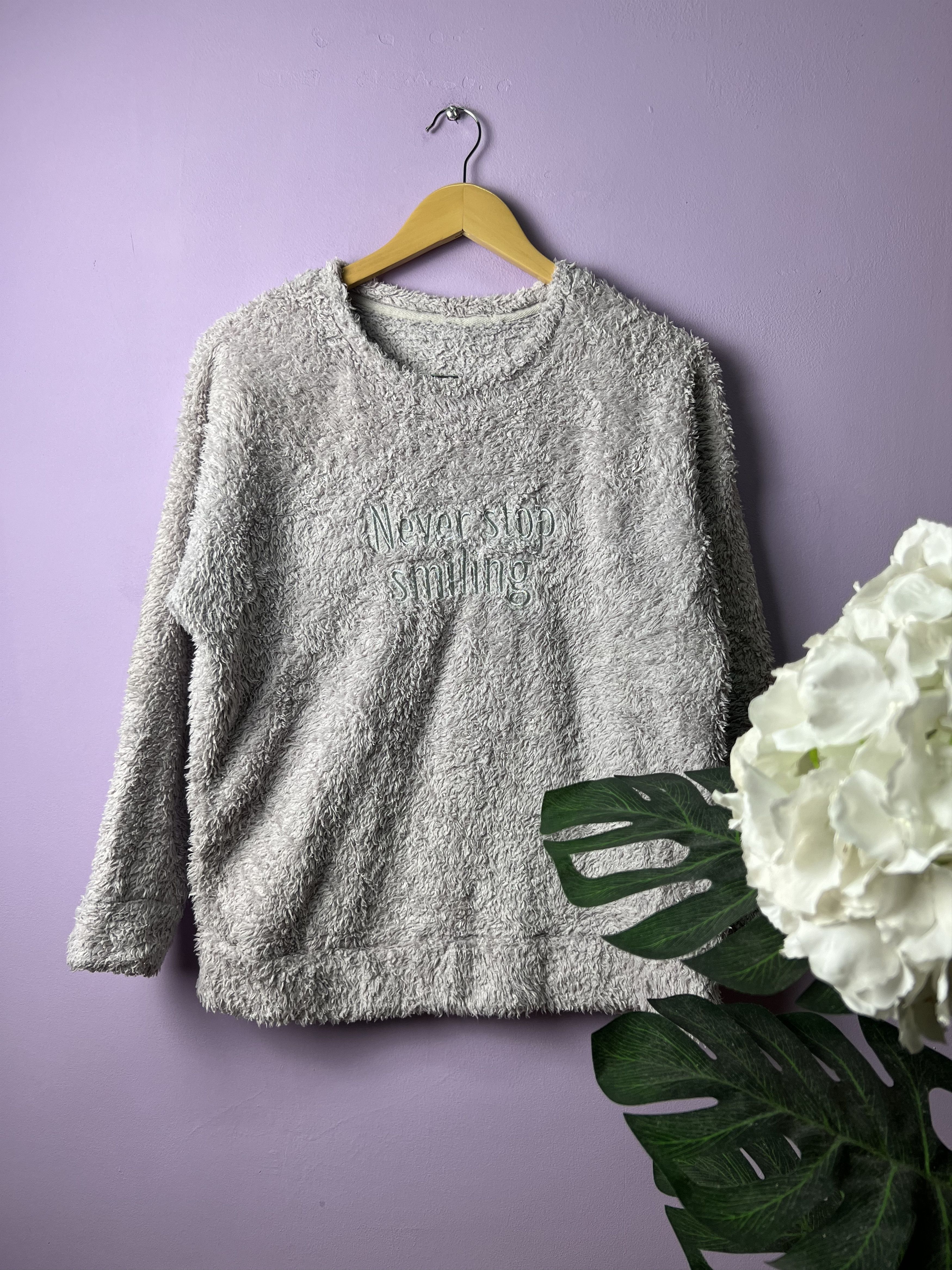 image of Gu Deep Pile Sweatshirts in Light Purple, Women's (Size Medium)
