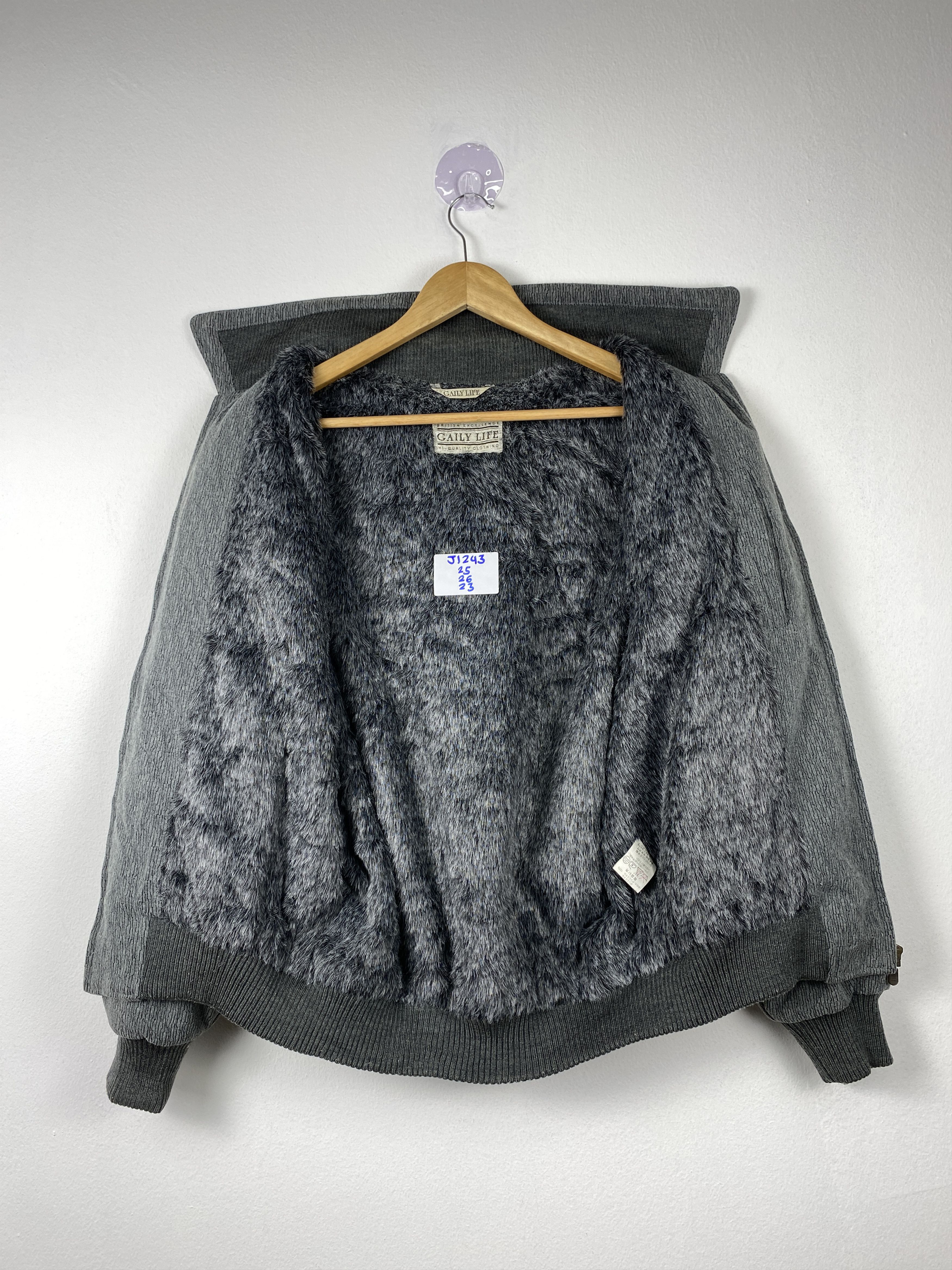 Japanese Brand Vintage Gaily Life Zip Up Wool Sherpa Lining Jacket J1243 Size US M / EU 48-50 / 2 - 9 Thumbnail