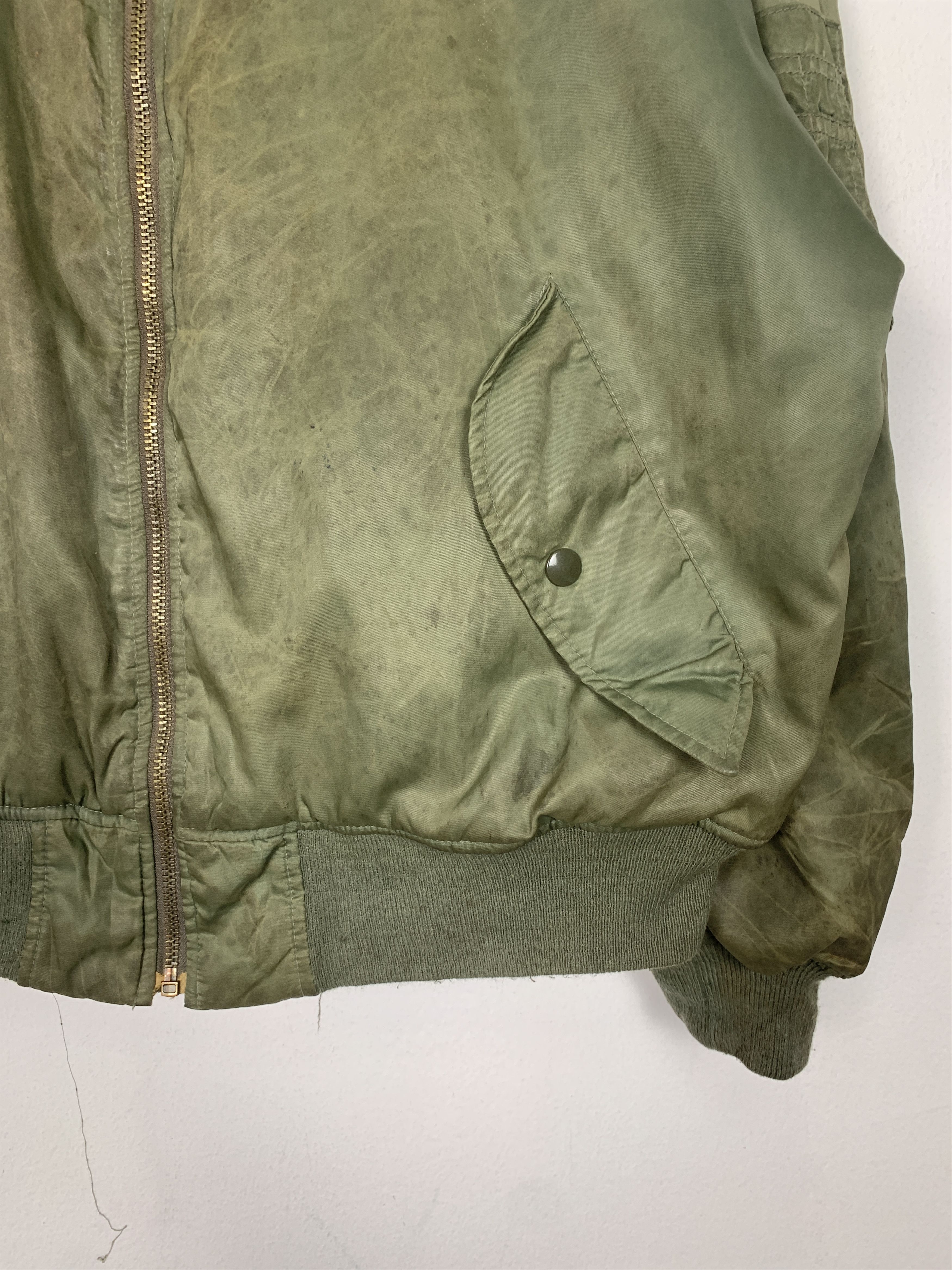 Japanese Brand Vintage ABURAYSIA Sunfaded Military Bomber Jacket J1434 Size US M / EU 48-50 / 2 - 4 Thumbnail