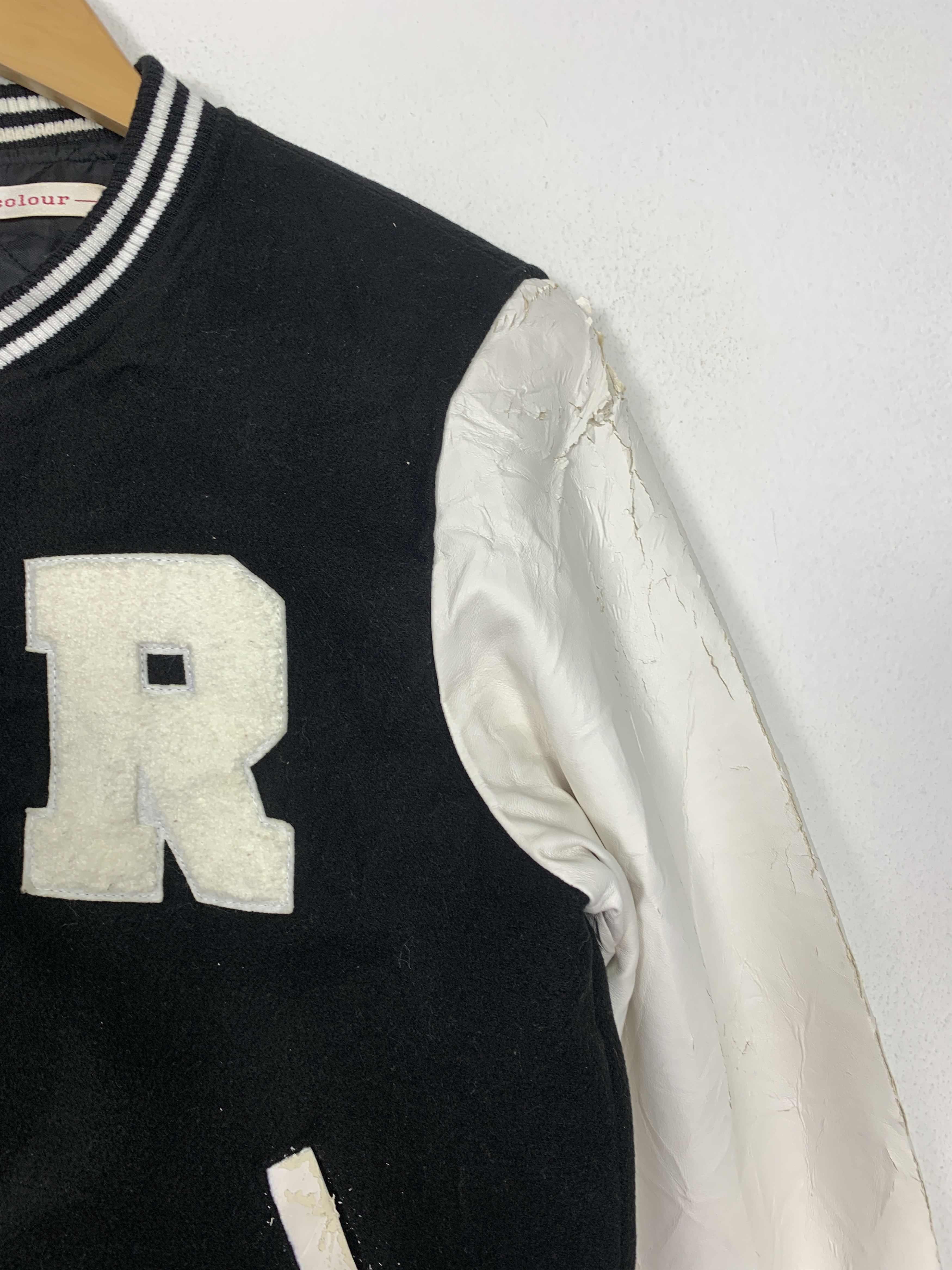 Japanese Brand Vintage TRICOLOUR Quilted Lining Varsity Jacket J1458 Size US S / EU 44-46 / 1 - 3 Thumbnail