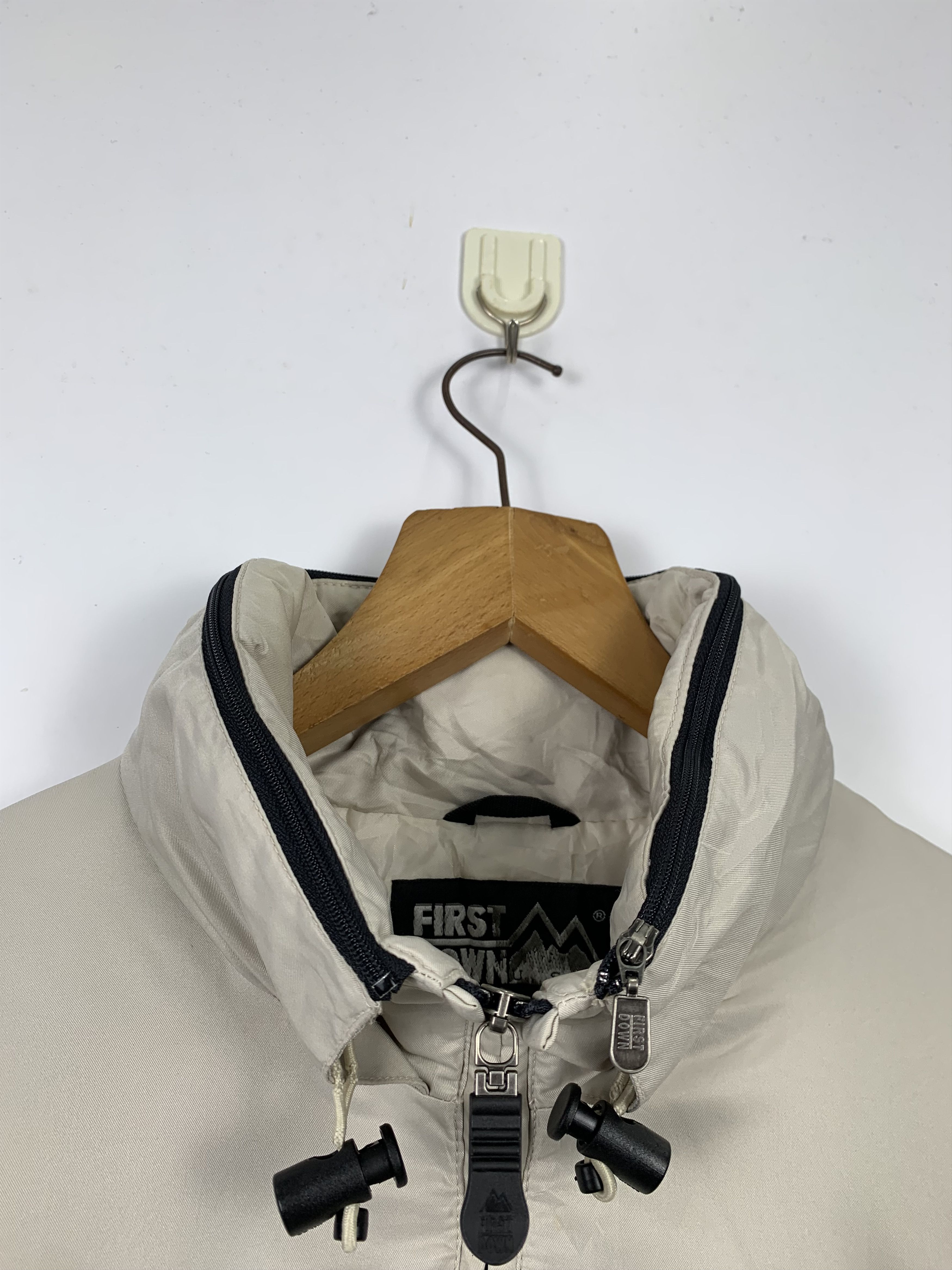 Vintage Vintage FIRST DOWN Usa Windbreaker Zip Up Jacket Size US M / EU 48-50 / 2 - 6 Thumbnail