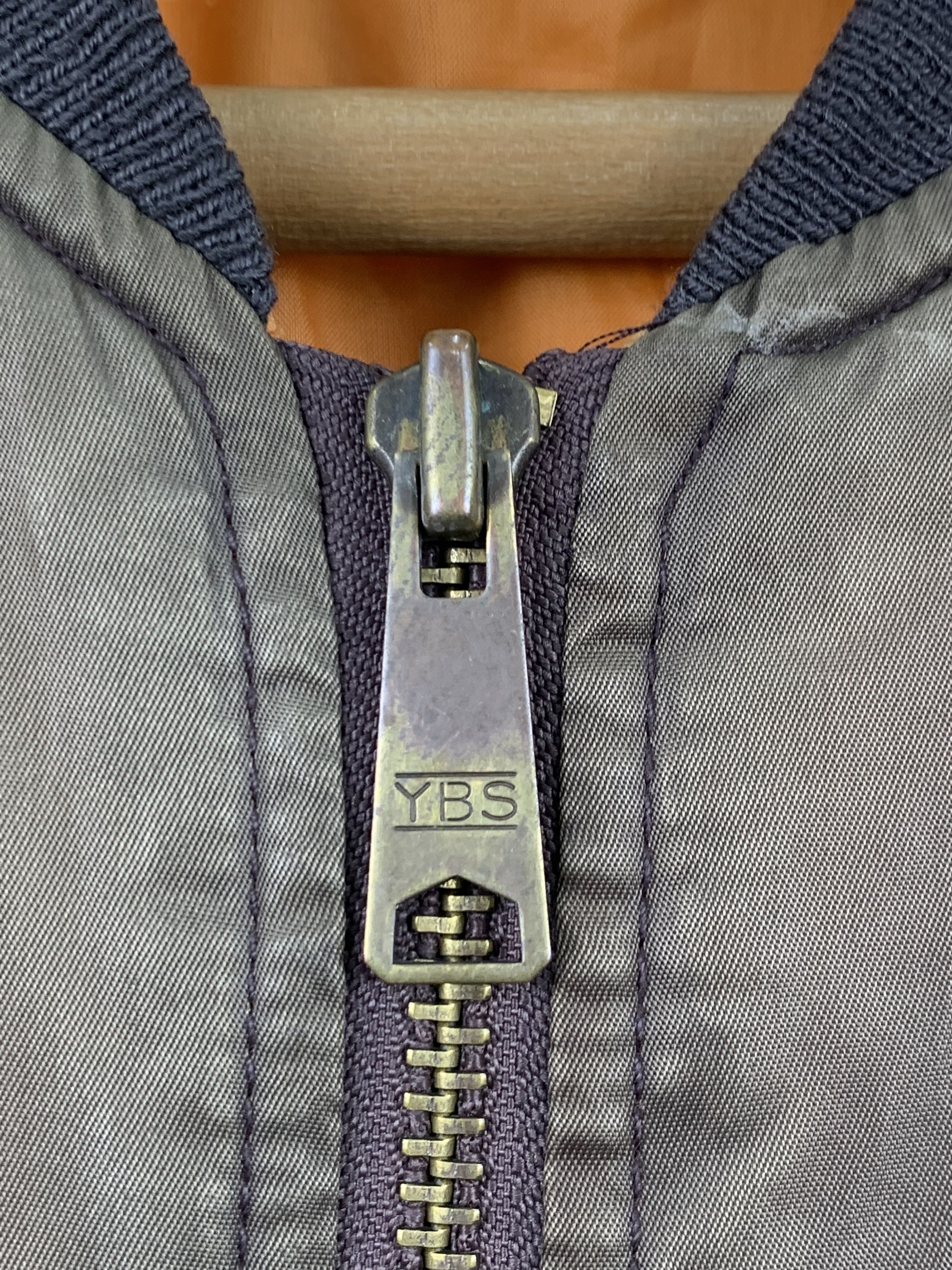 Uniqlo Vintage UNIQLO Sunfaded Bombers Jacket J0330 Size US M / EU 48-50 / 2 - 8 Thumbnail