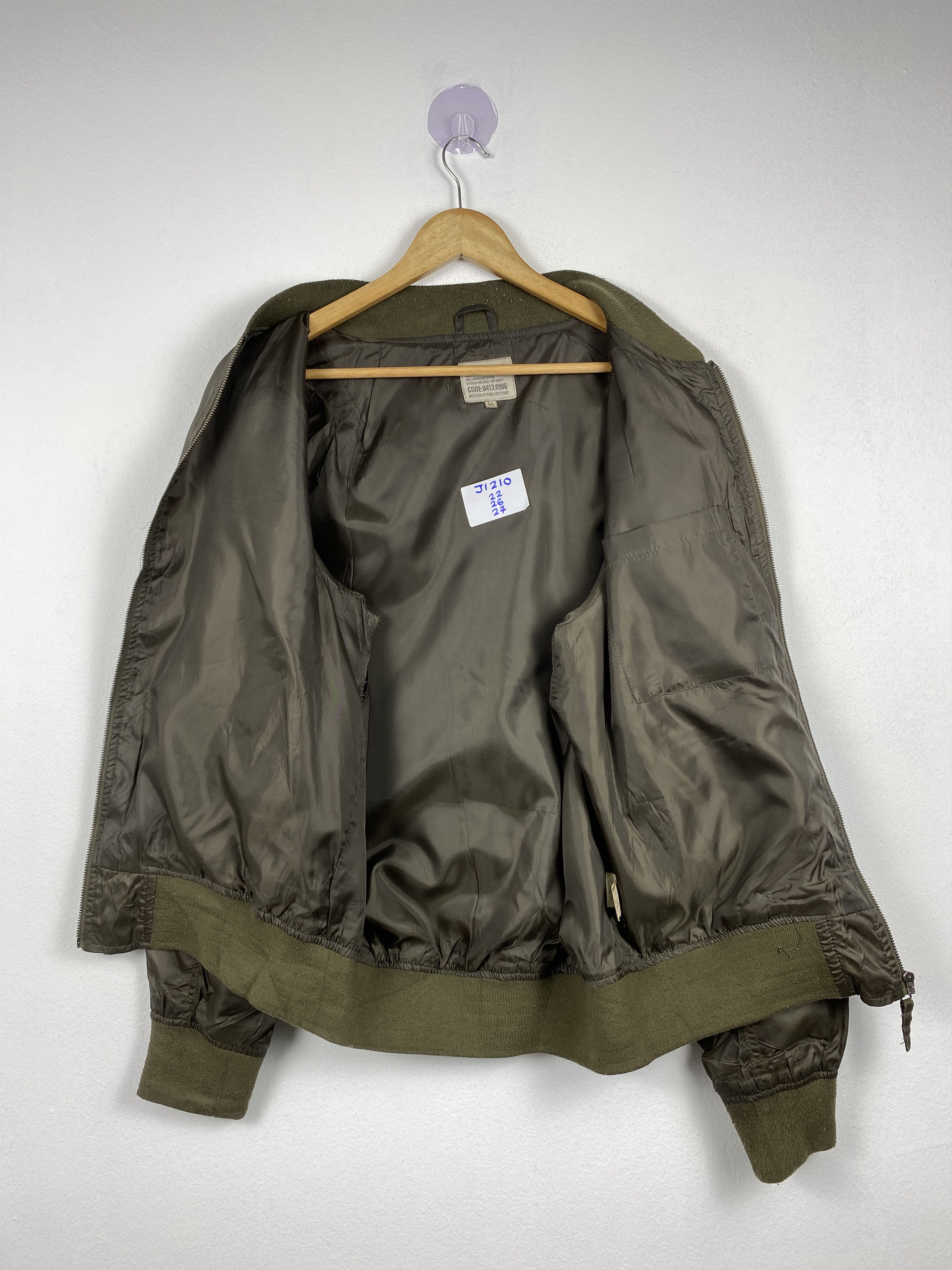 Vintage Vintage US AIR FORCE Patches Zip Up Bombers Jacket J1210 Size US S / EU 44-46 / 1 - 10 Thumbnail