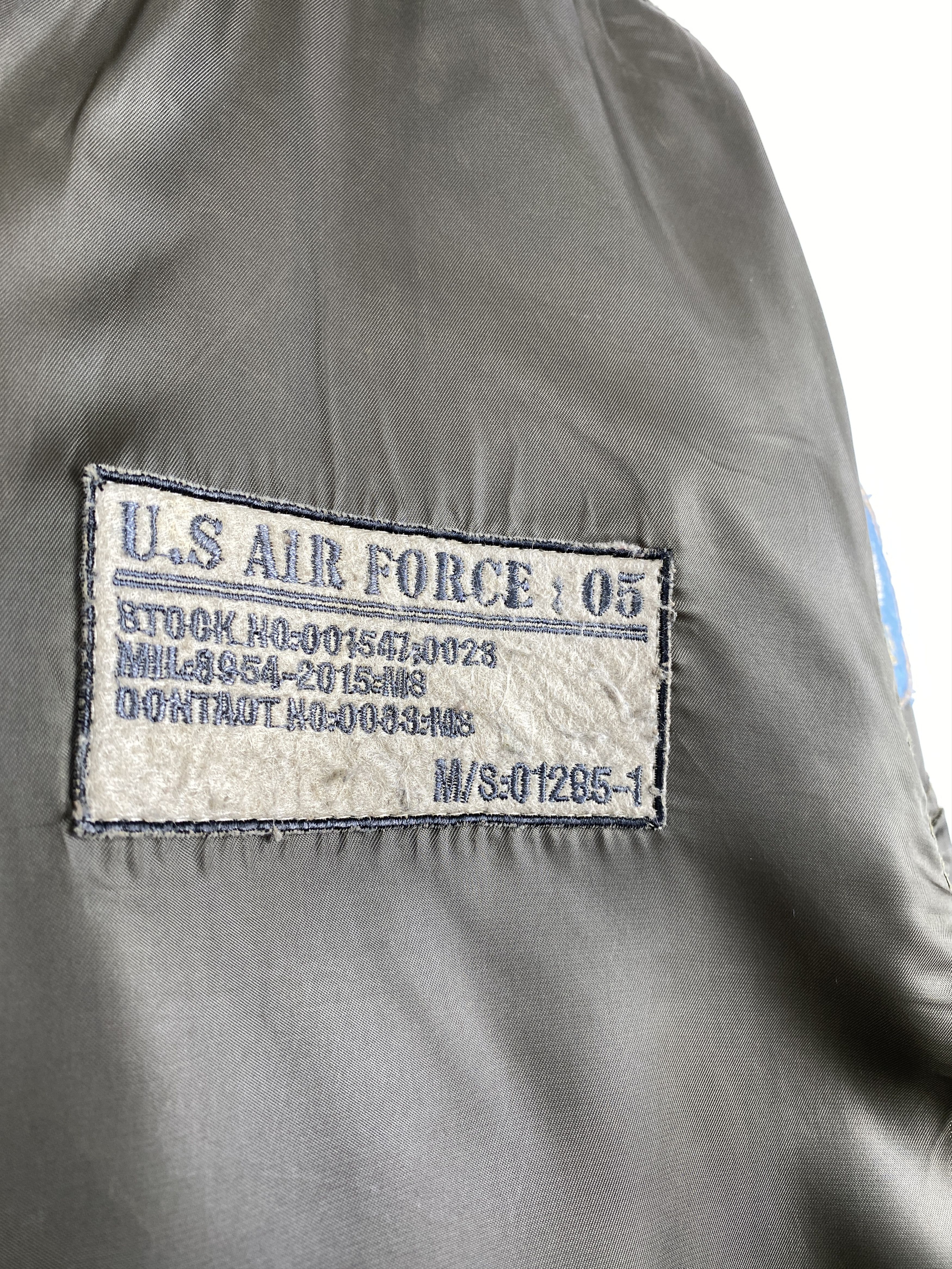 Vintage Vintage US AIR FORCE Patches Zip Up Bombers Jacket J1210 Size US S / EU 44-46 / 1 - 6 Thumbnail