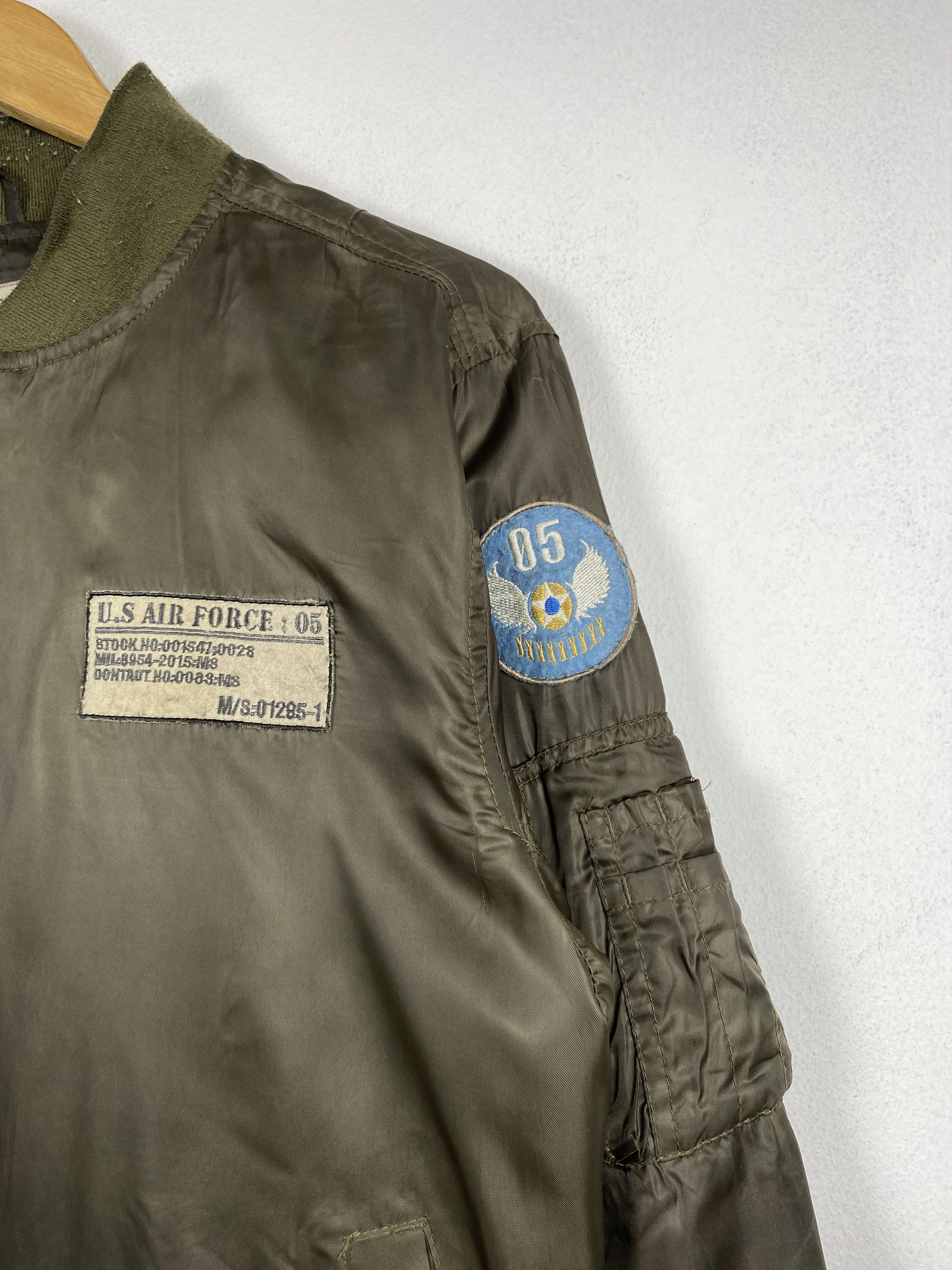 Vintage Vintage US AIR FORCE Patches Zip Up Bombers Jacket J1210 Size US S / EU 44-46 / 1 - 3 Thumbnail
