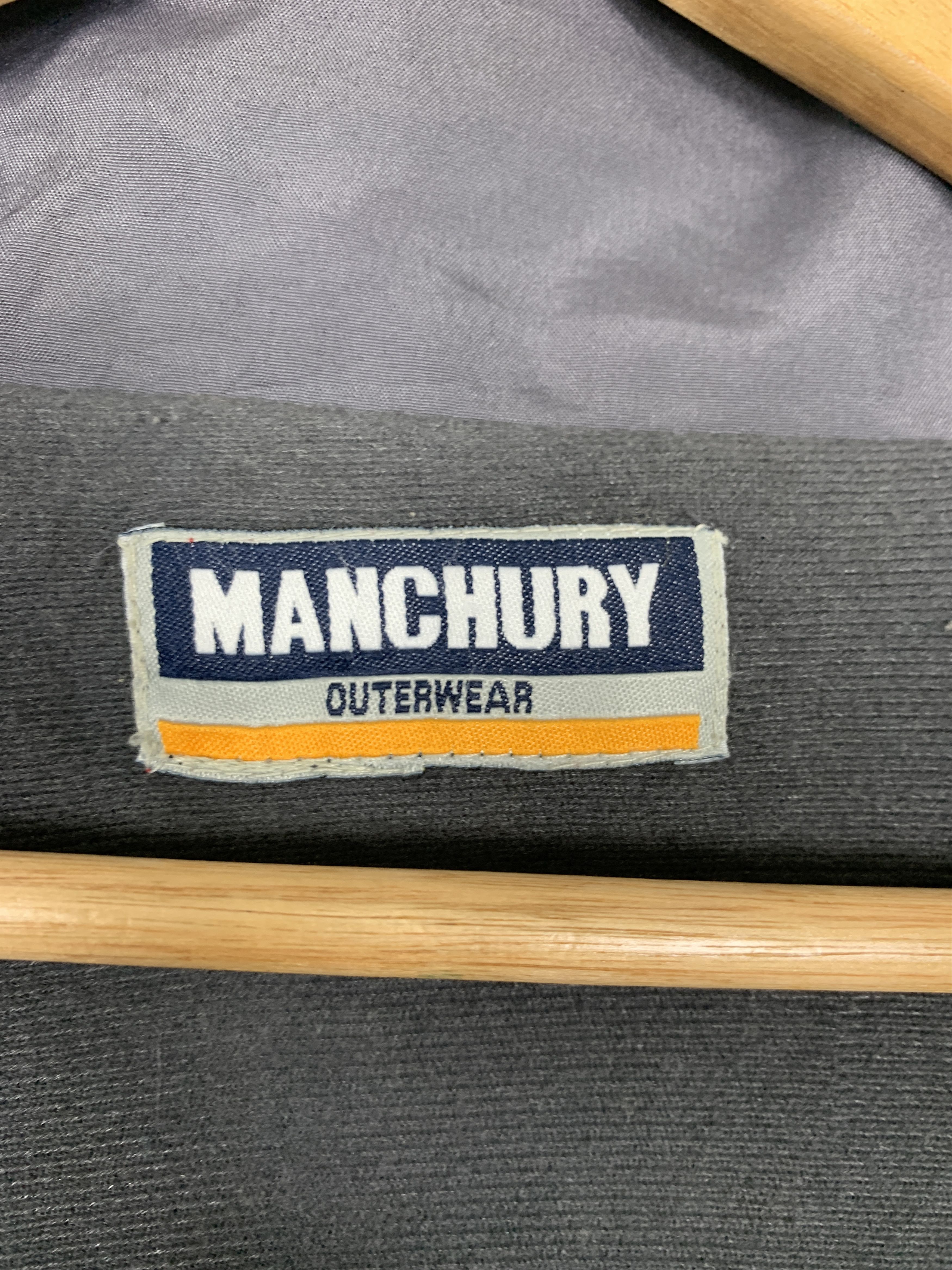 Vintage Vintage Manchury Zip Up Windbreaker Jacket Size US M / EU 48-50 / 2 - 8 Thumbnail