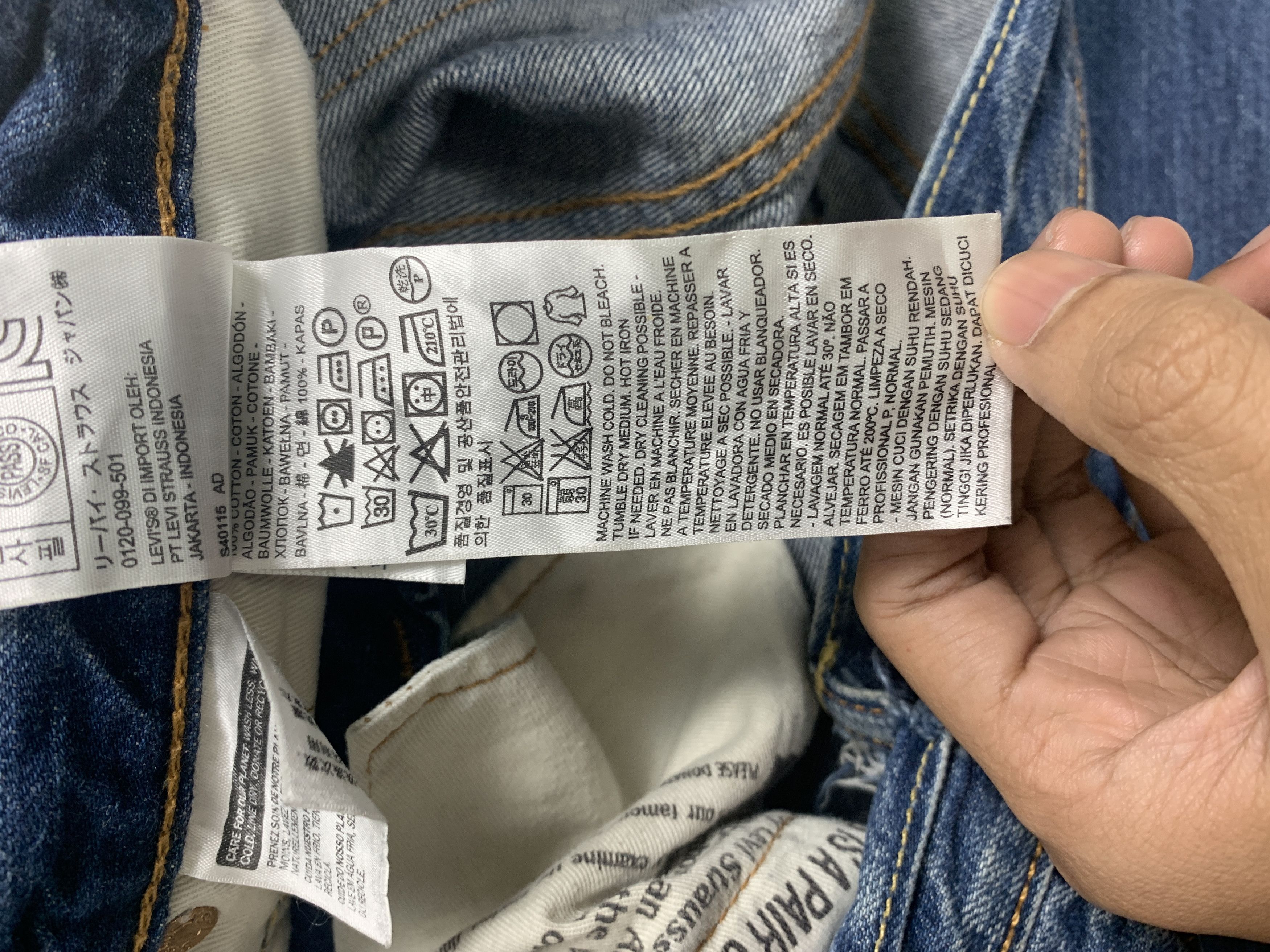 Levi's × Vintage Vintage LEVI'S 511 Distressed Slim Fit Mid Wash Jeans Size US 34 / EU 50 - 19 Thumbnail